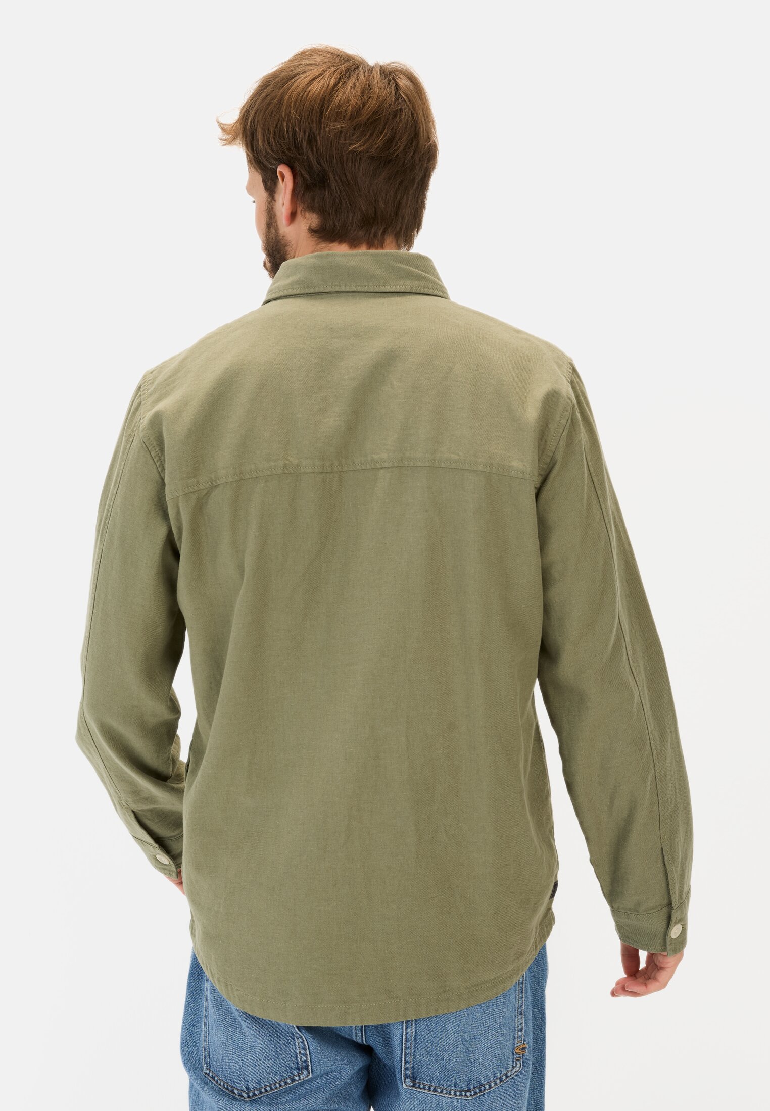 Men Overshirt made from a linen-cotton blend Dark Green worn back