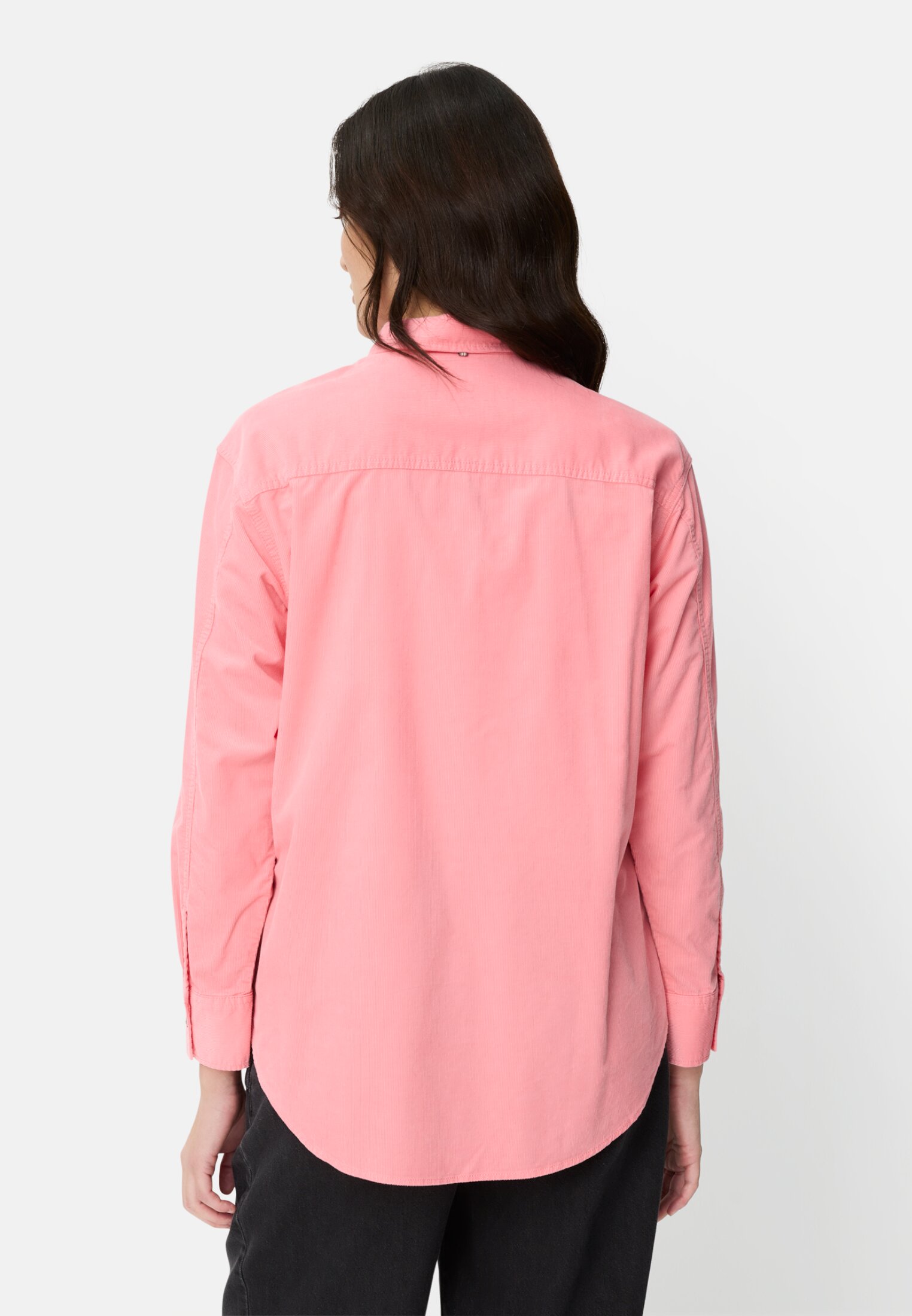 Women Blouse with chest pocket Berry worn back