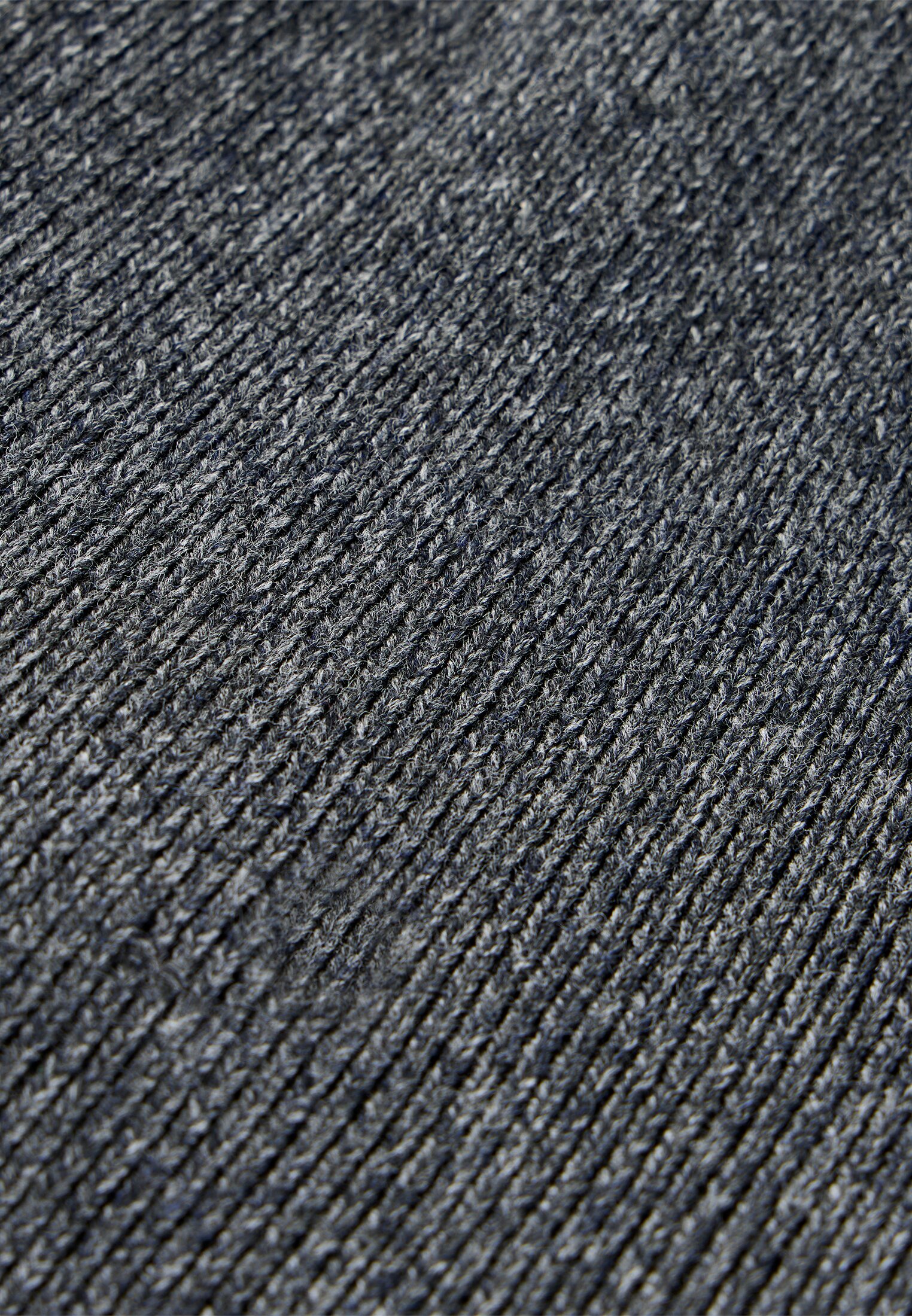 Men Beanie with Cuff Graphite grey frontal top