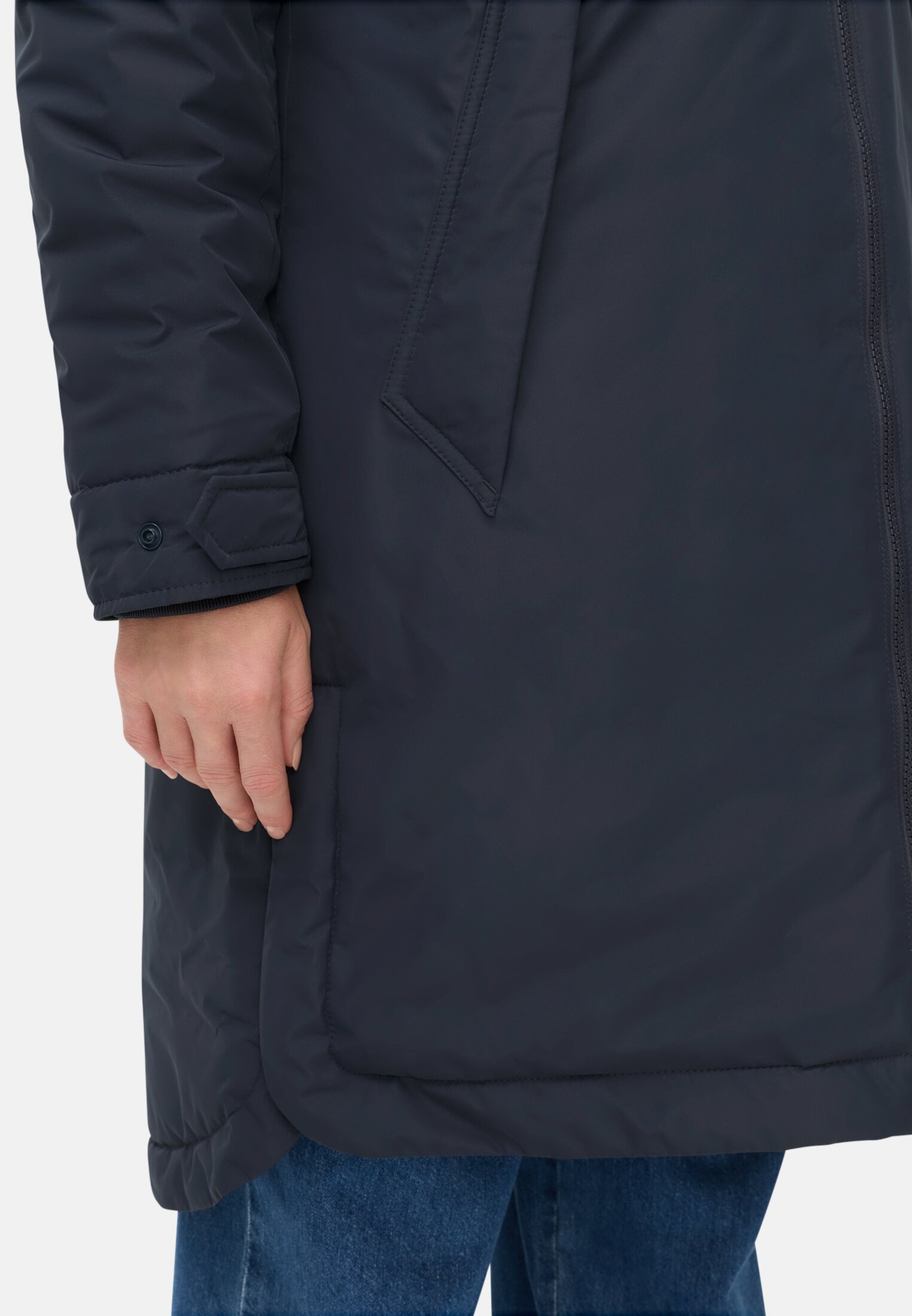 Damen Winterparka mit Kapuze Dunkelblau getragen detailliert nah