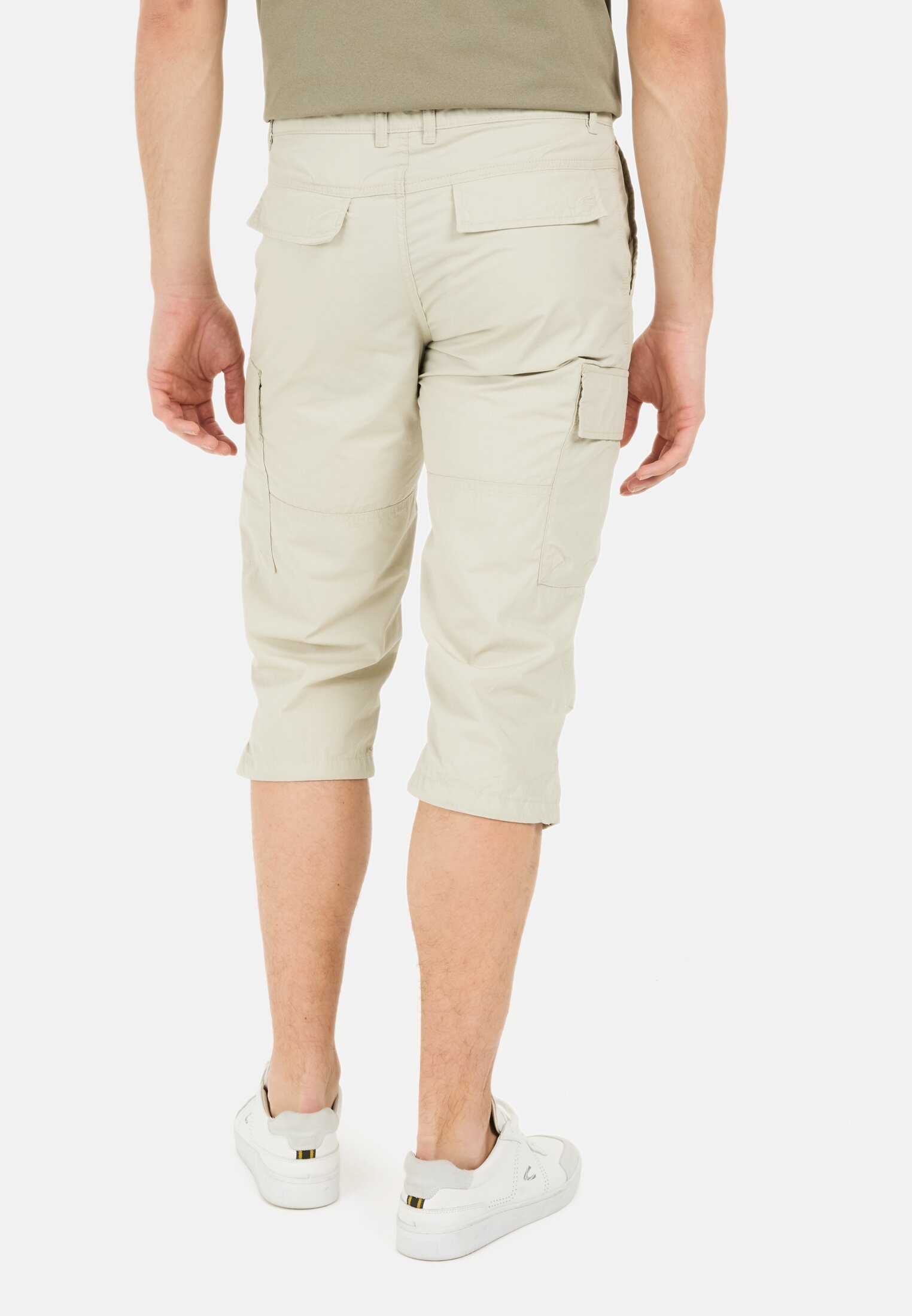 Herren 3/4 Cargo Shorts Regular Fit Beige getragen hinten