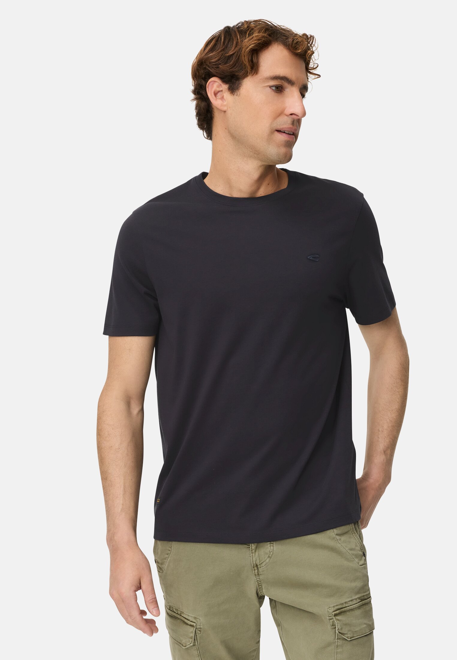 Herren fleXXXactive® T-Shirt mit Quick Dry Funktion Navyblau getragen vorn