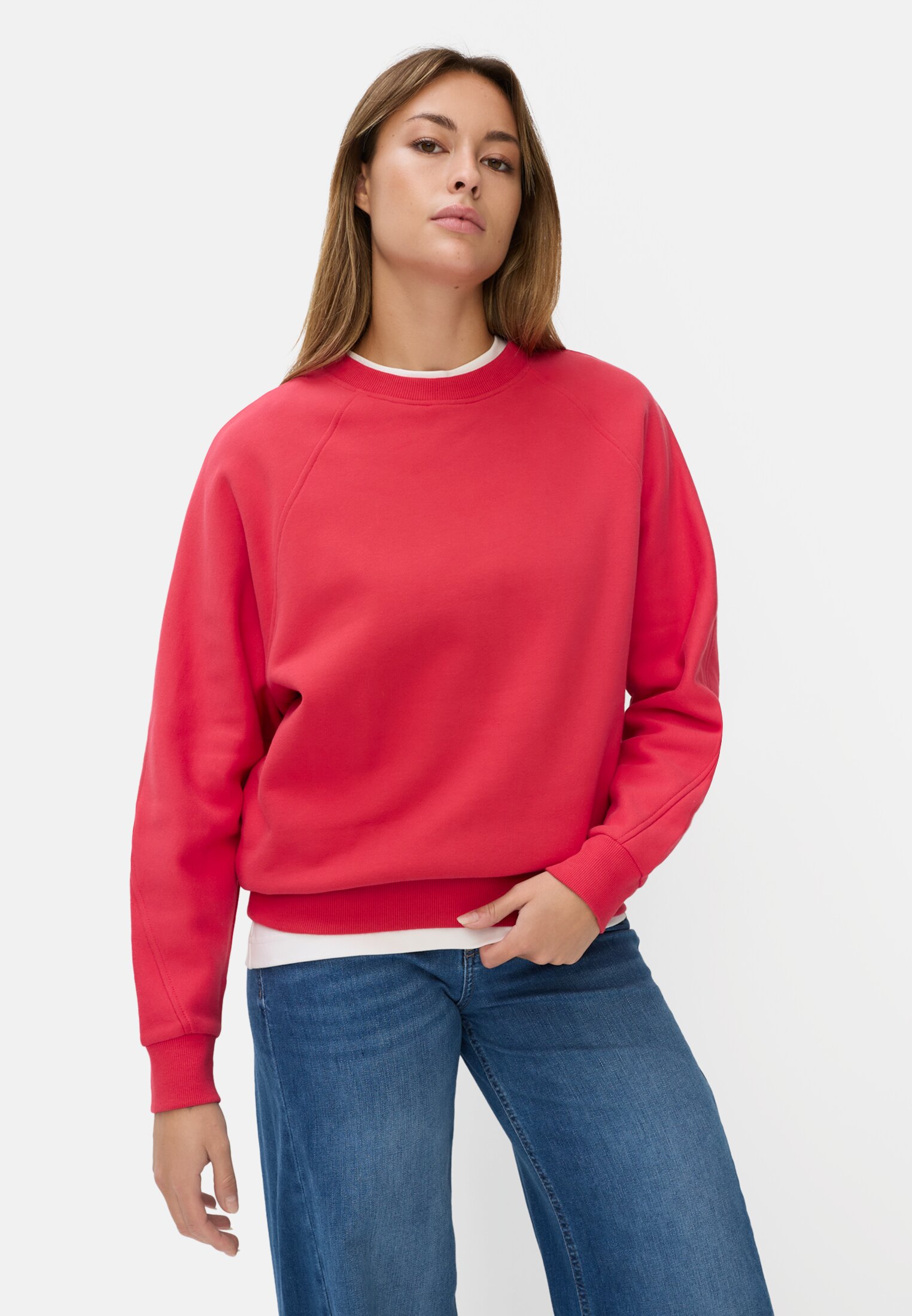 Damen Sweatshirt aus Baumwolle Rot getragen emotional