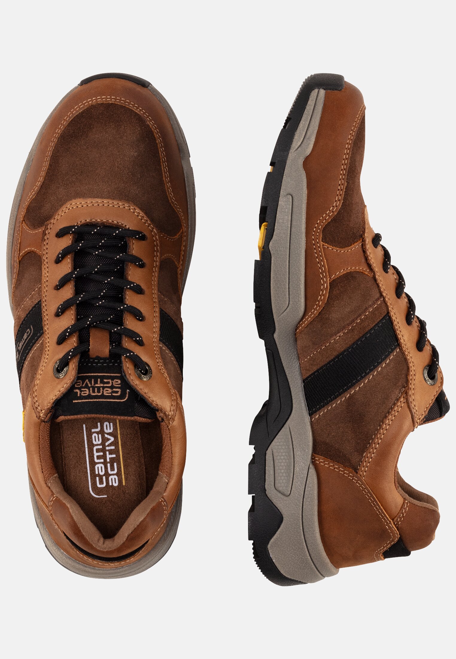 Herren Sneaker aus echtem Rindsleder Hellbraun frontal oben