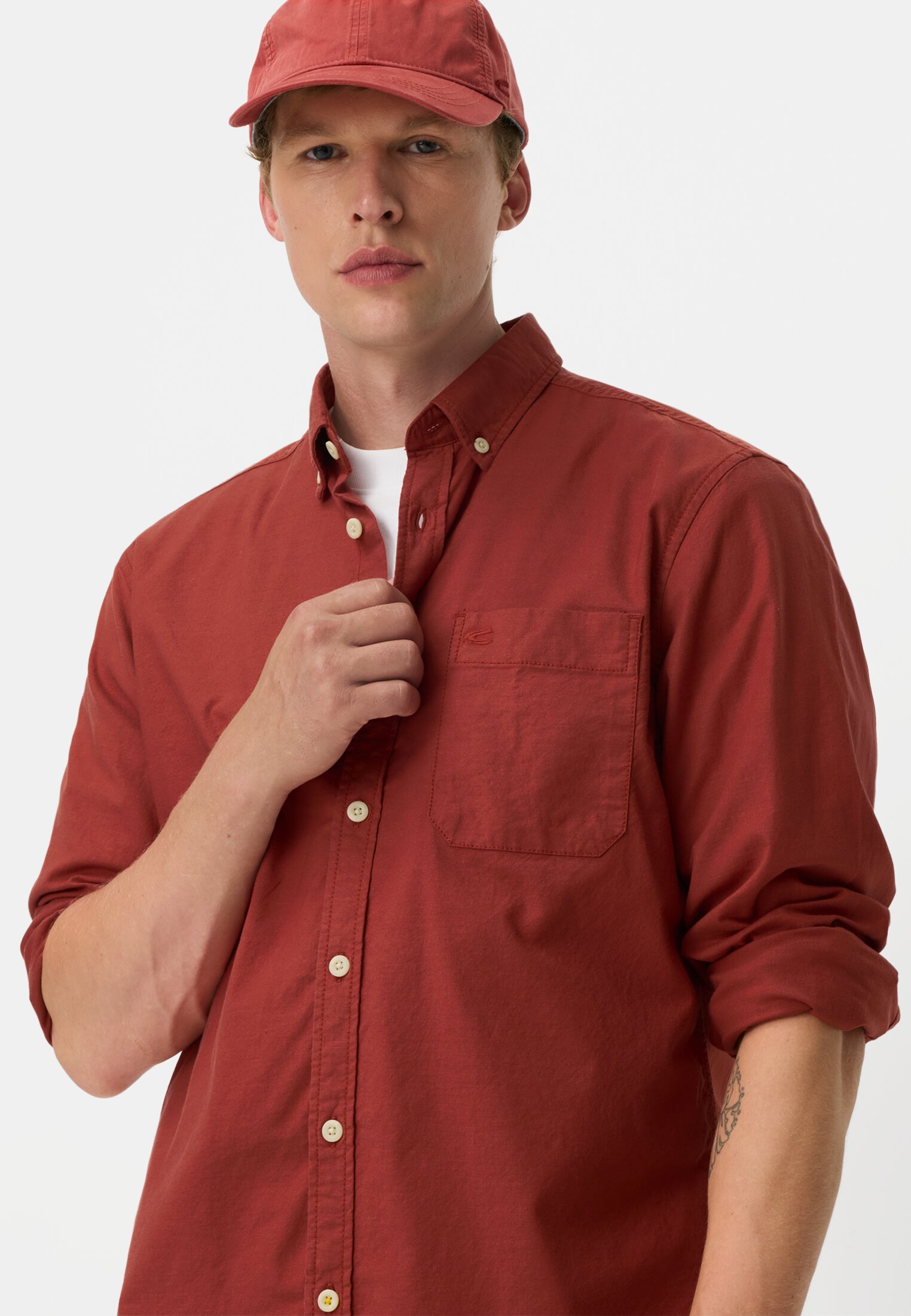 Men Long sleeve shirt with chest pocket Red worn emotional