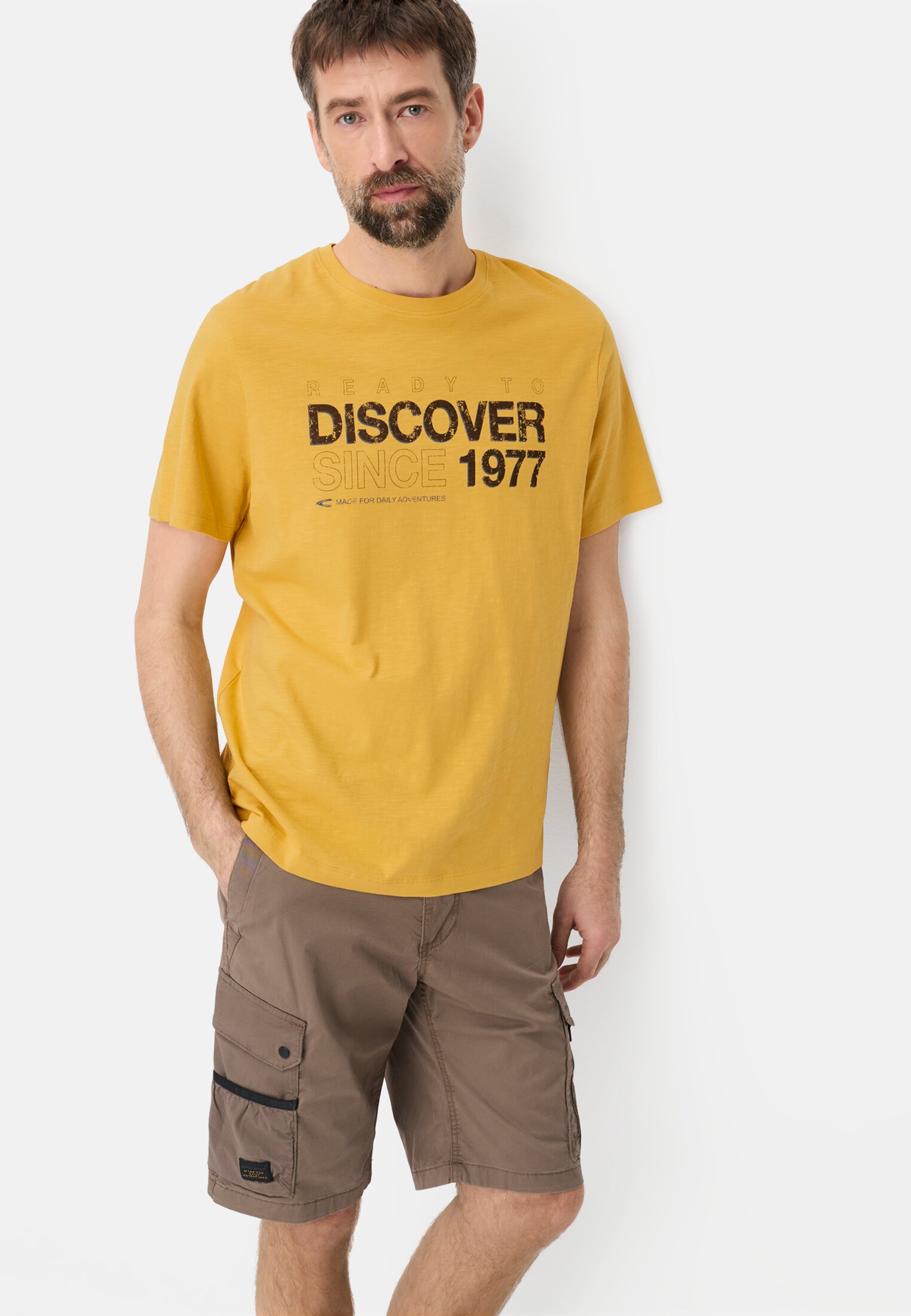 Men T-shirt made of pure cotton Sun Yellow worn emotional