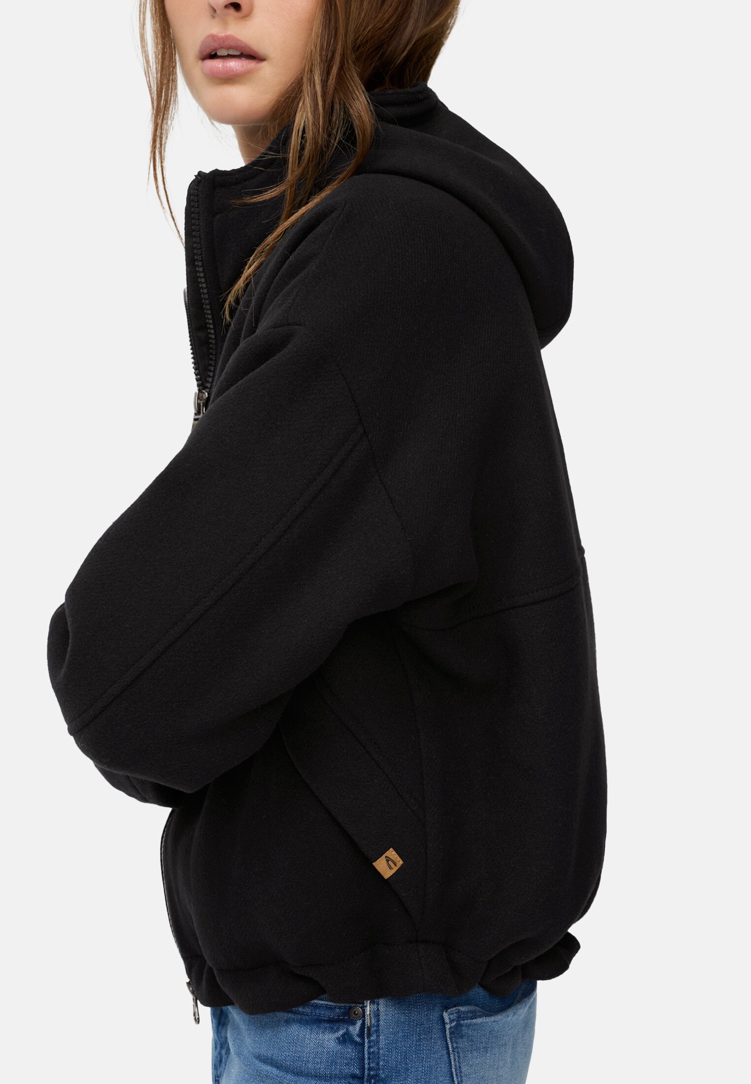 Women Jacket with reflective details Dark blue worn detail close