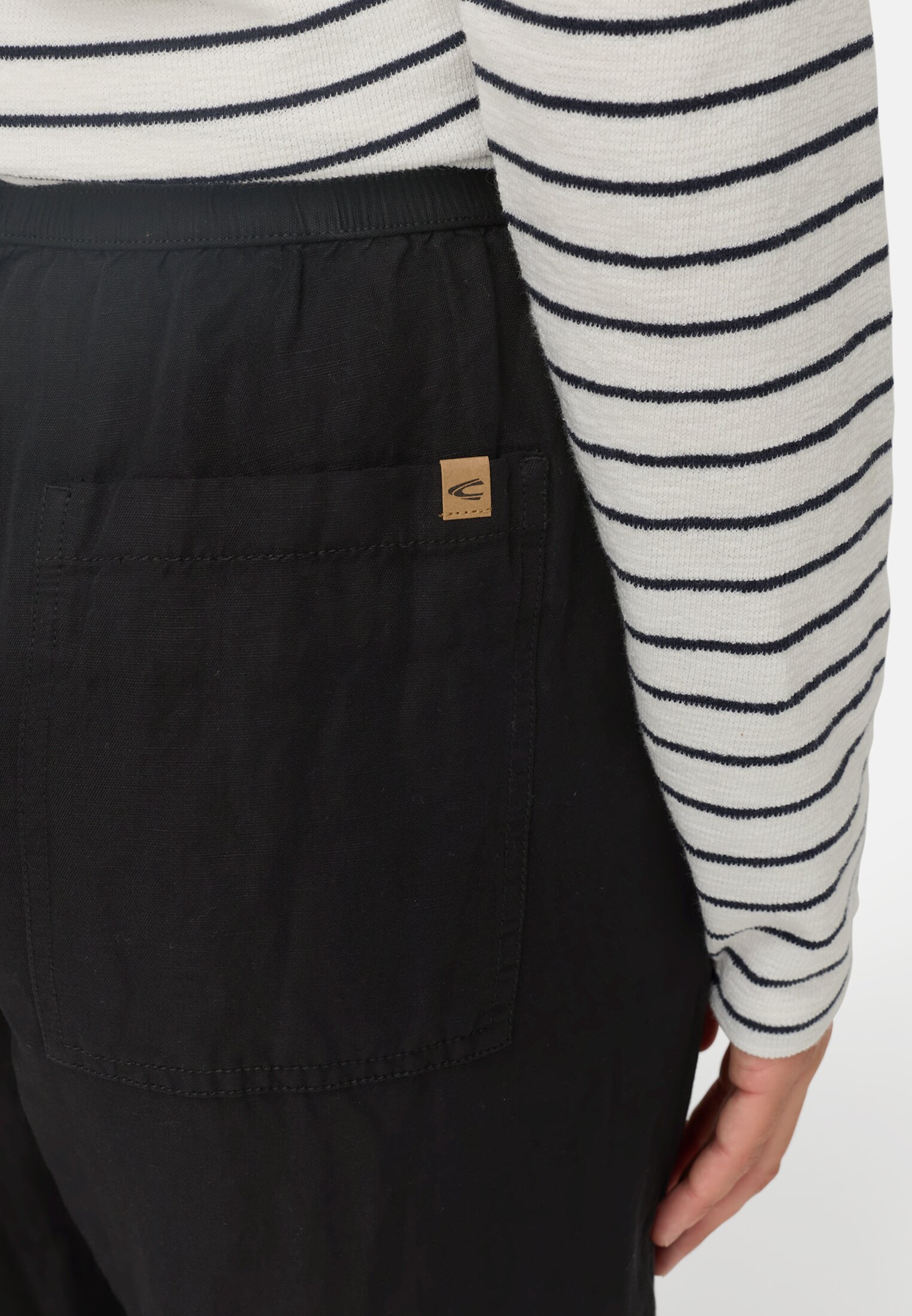 Vrouwen Casual broek met wijde pijpen Kaviaar gedragen detail dichtbij