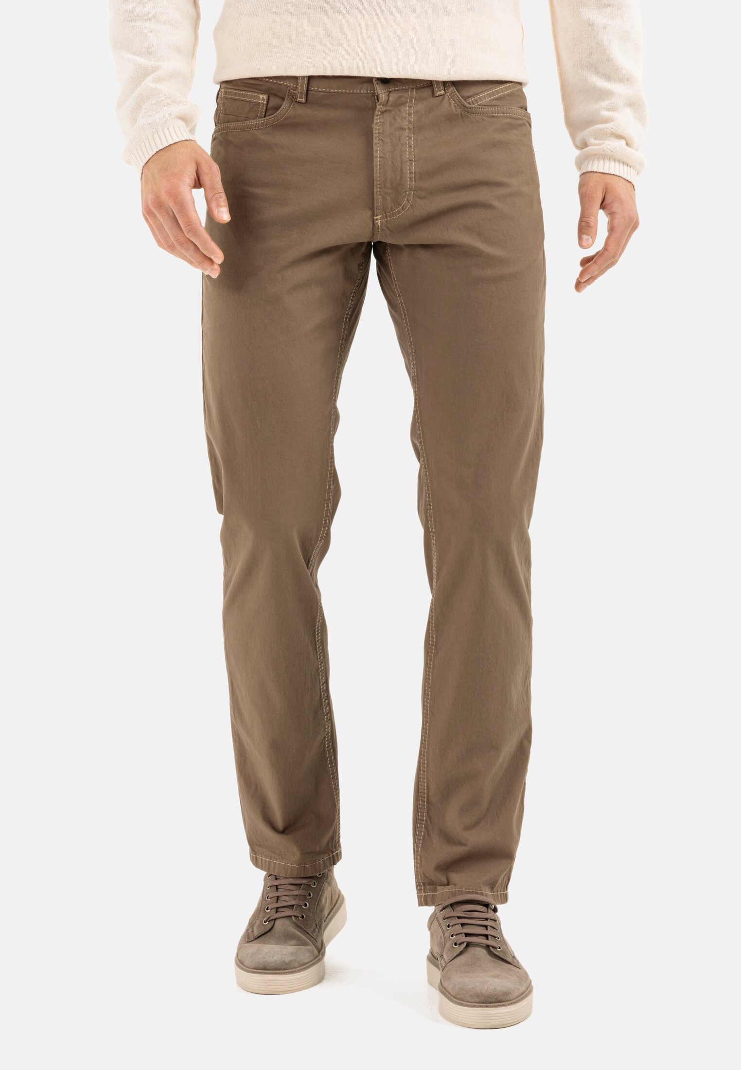 Men Regular Fit 5-Pocket Trousers Brown worn front