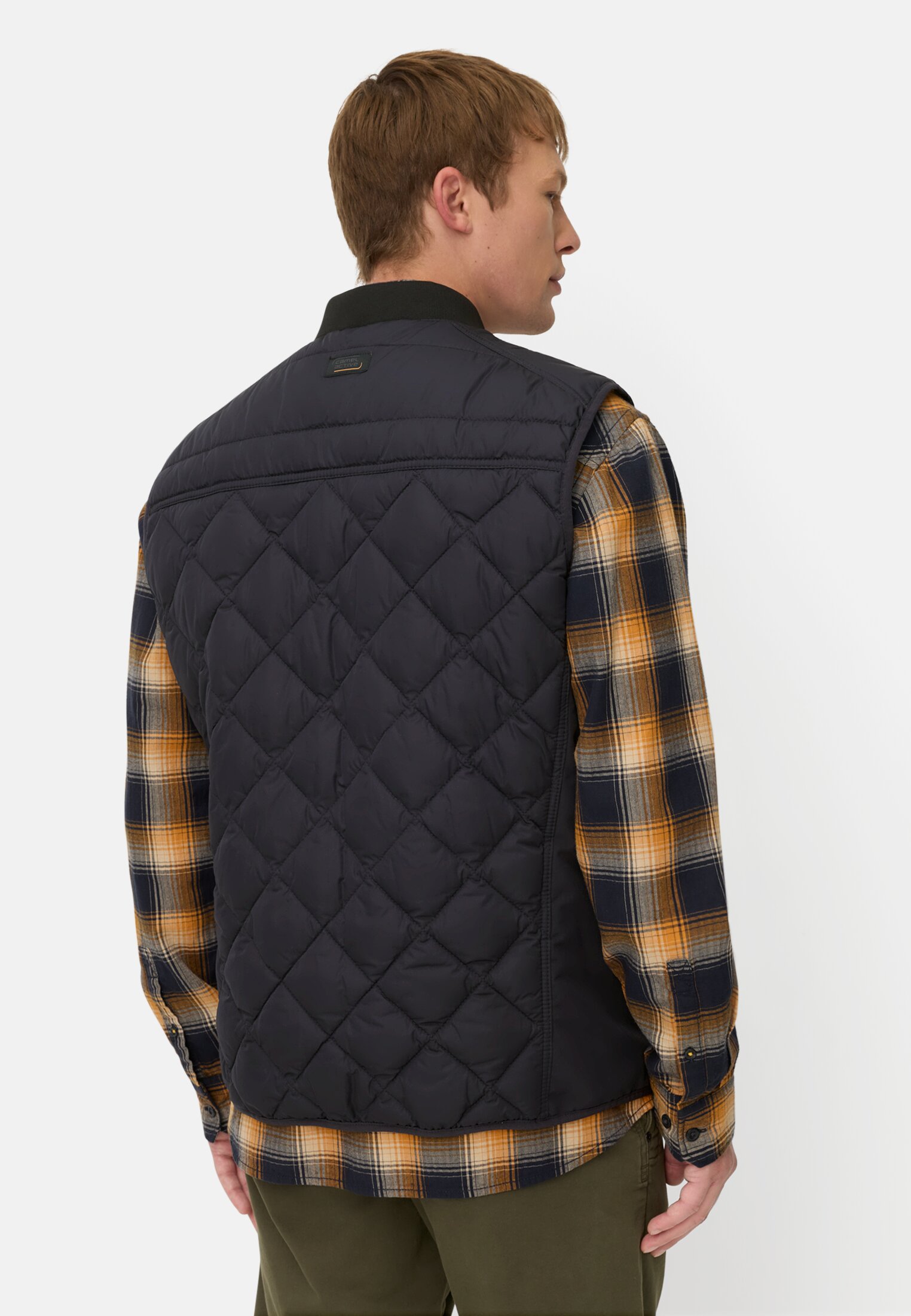 Men Water-repellent vest with warm pocket lining Navy blue worn back