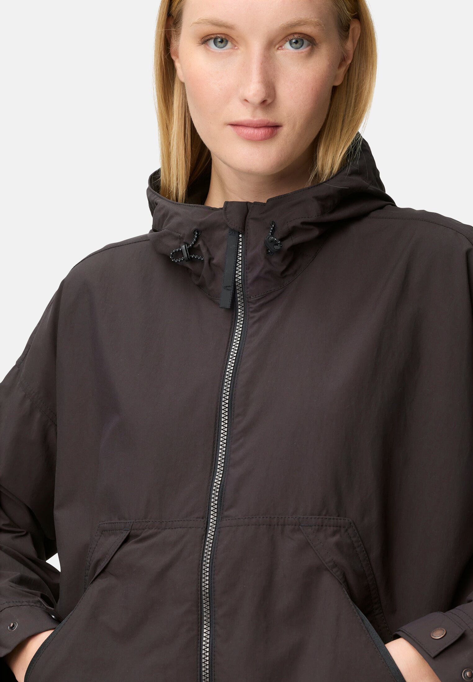 Women Blouson with 2-way zipper Black worn detail close