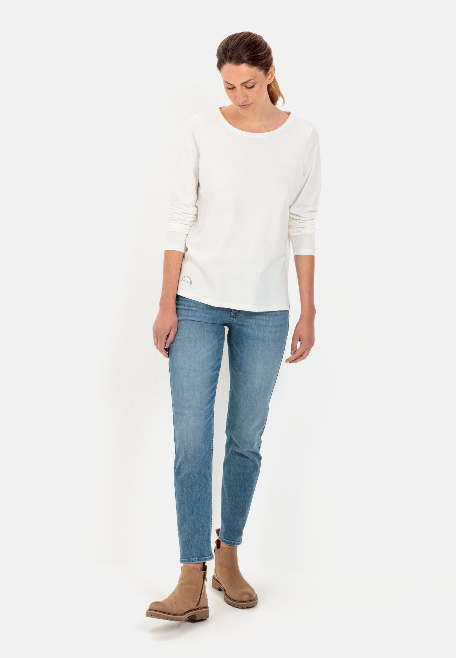 Women Long-sleeved shirt made from organic cotton Offwhite worn front full body