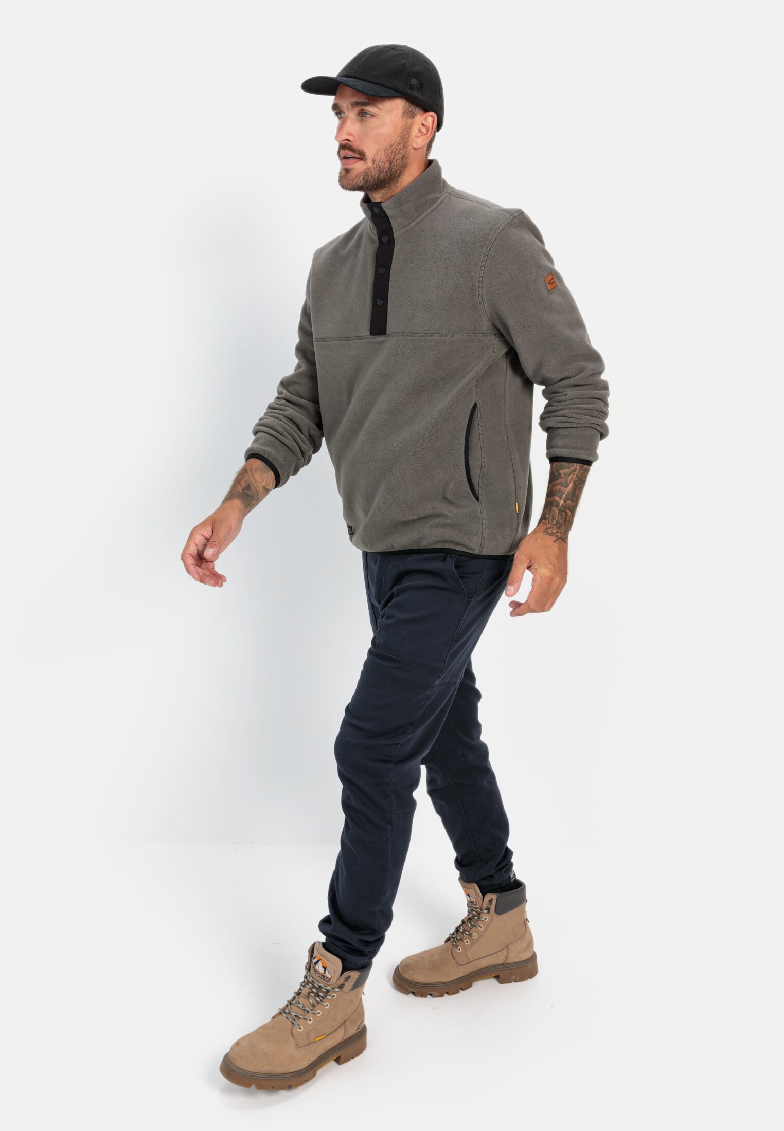 Men Fleece troyer made from recycled material Grey worn front full body