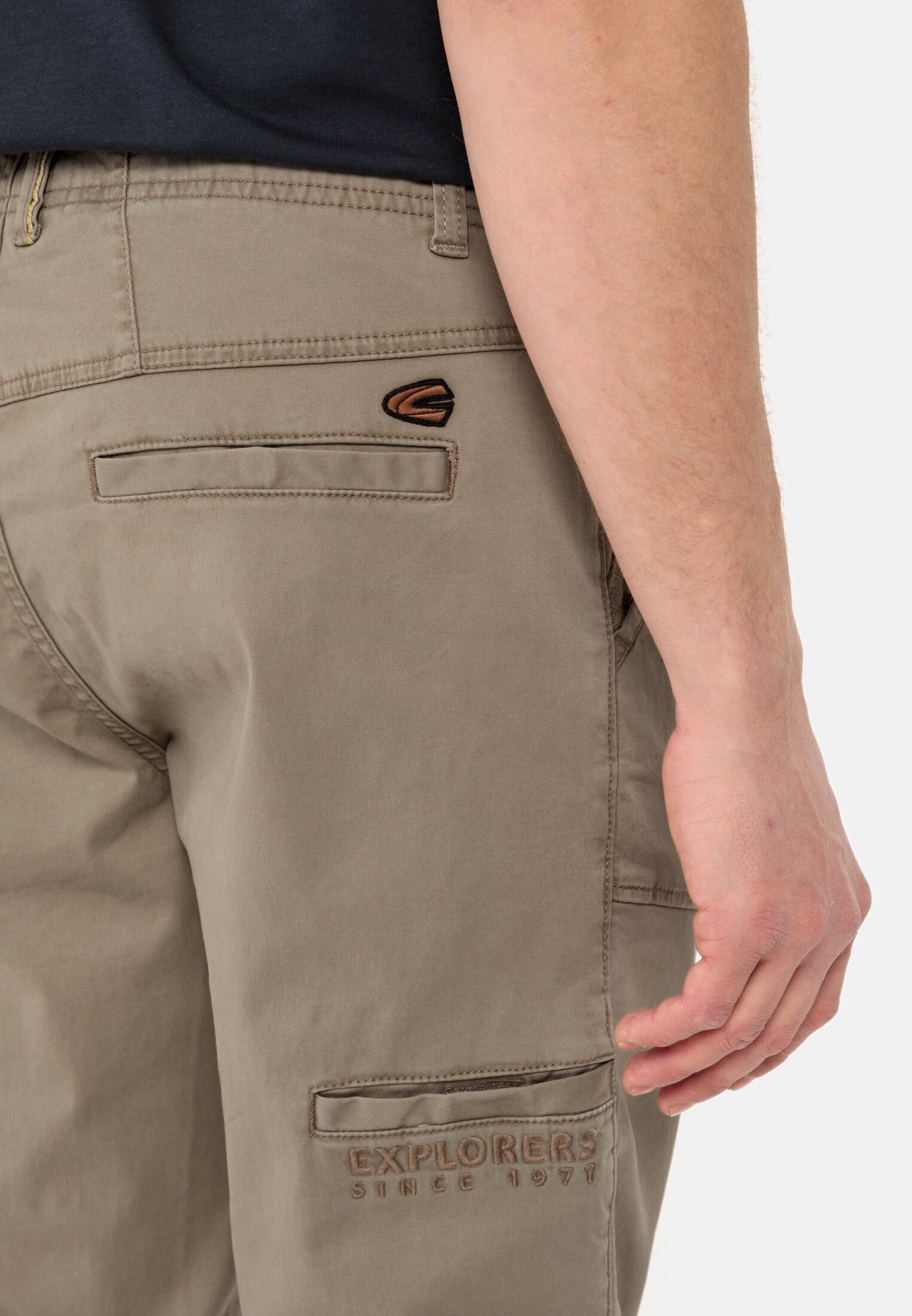 Men Tapered Fit Chino Brown worn detail close