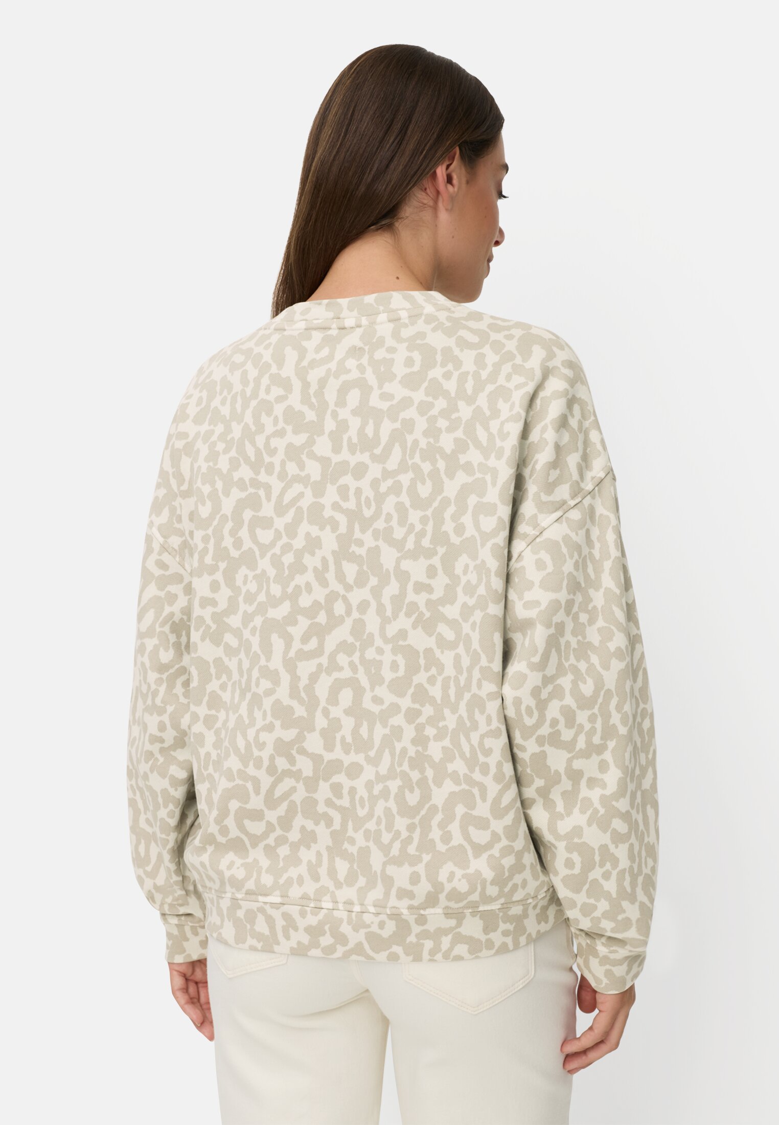 Damen Oversize-Sweatshirt aus 100% Baumwolle Beige getragen hinten