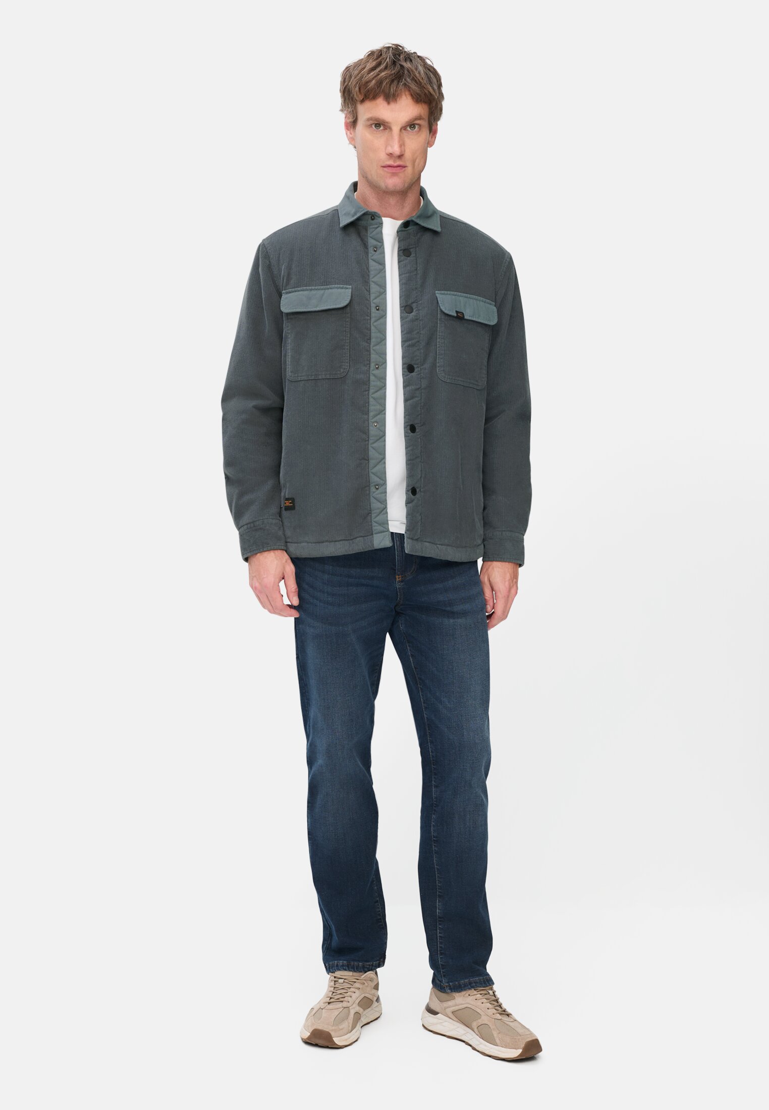Herren Cord Overshirt mit Teddyfleece Tintenblau getragen vorne Ganzkörper
