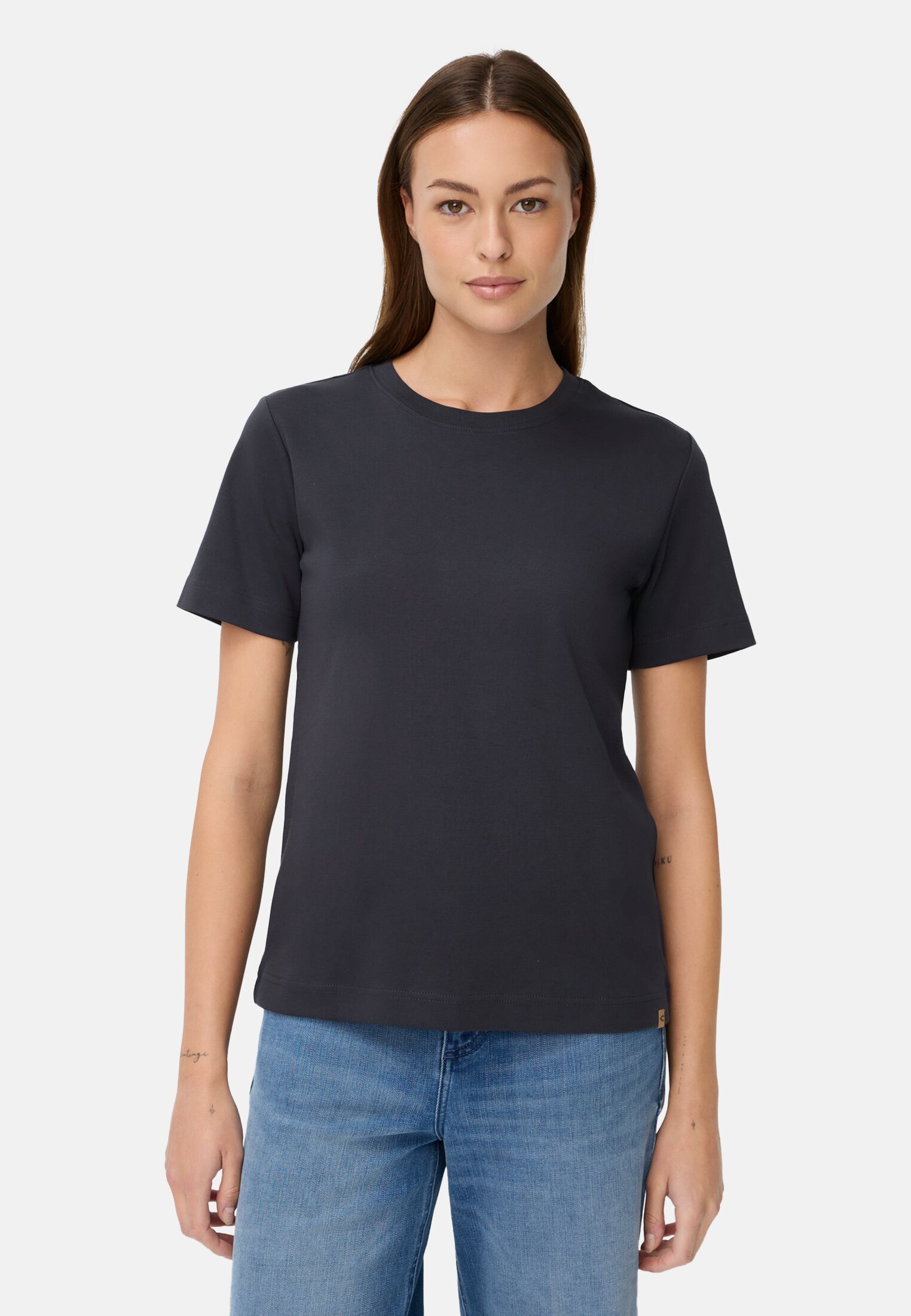 Damen T-Shirt aus reiner Baumwolle Nachtblau getragen vorn