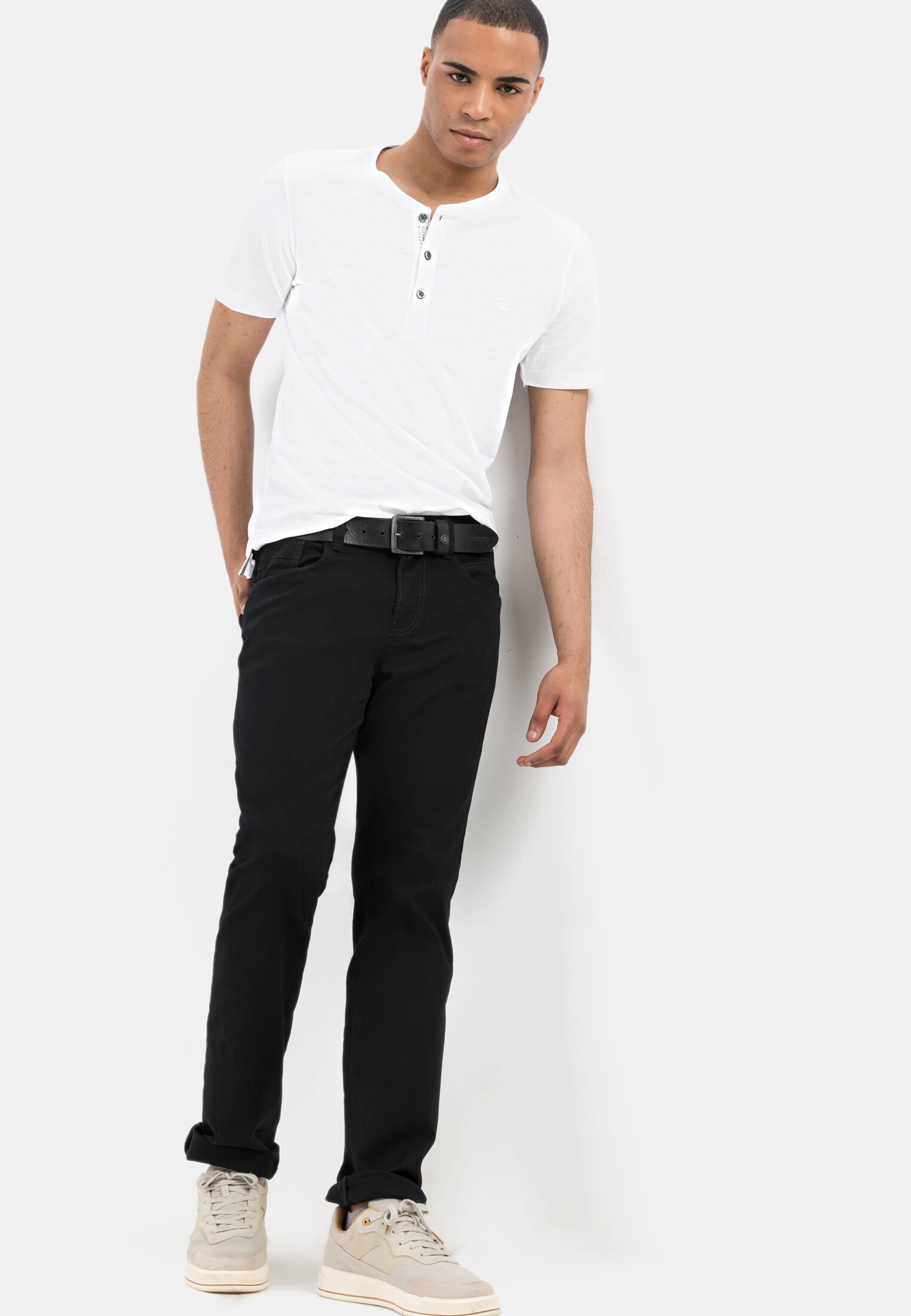 Men Regular Fit 5-Pocket Jeans Forever Black Black worn emotional