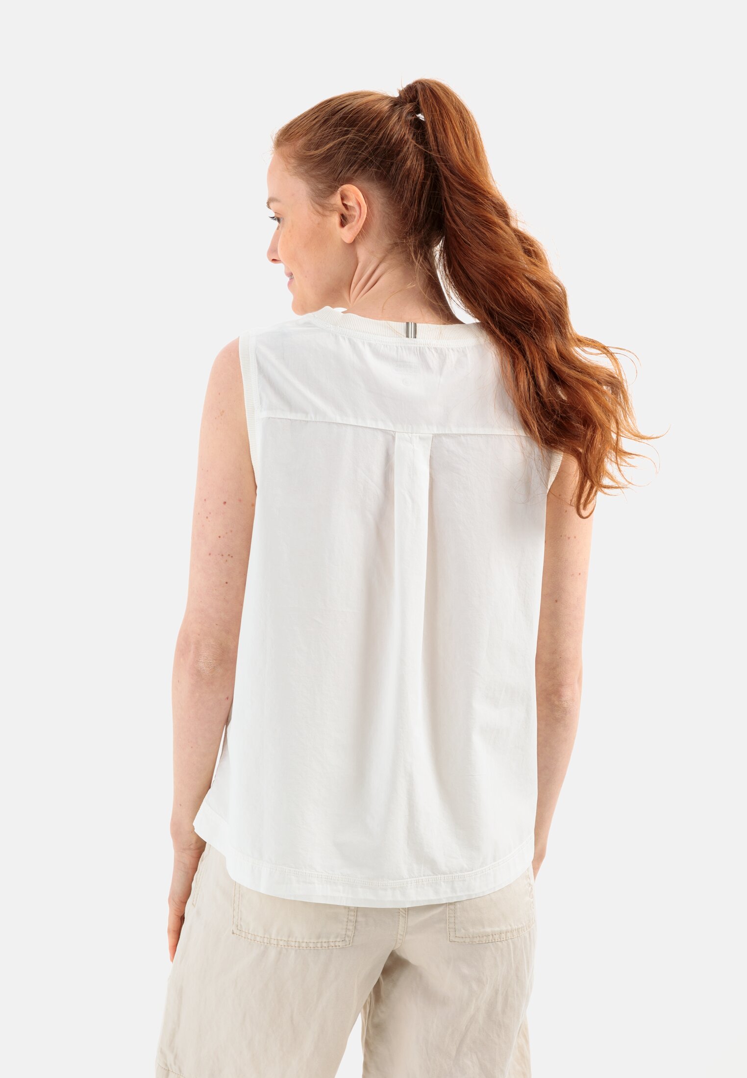 Women Sleeveless T-shirt with chest pocket White worn back