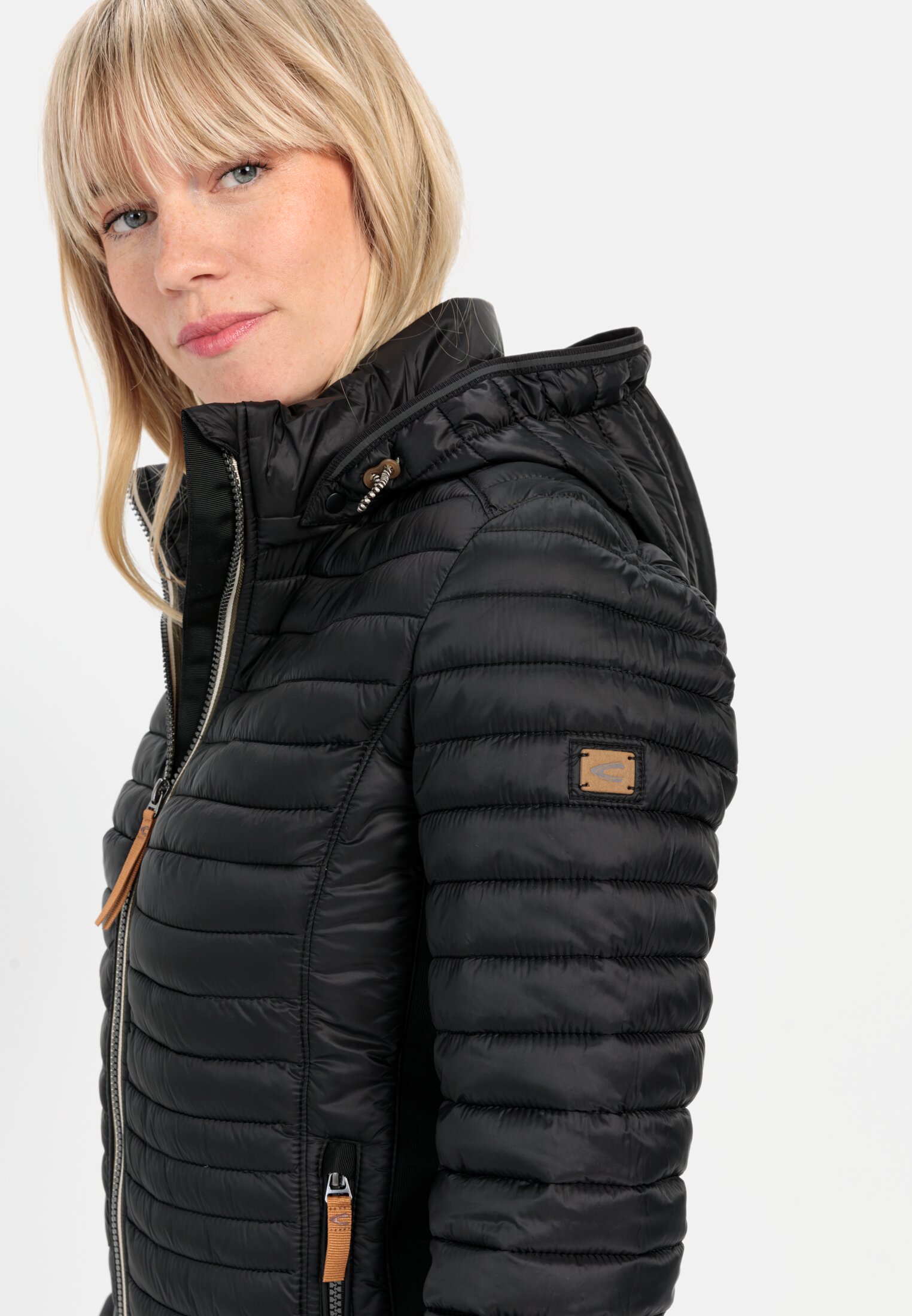 Women Lightweight quilted jacket made from recycled polyamide Black worn detail close