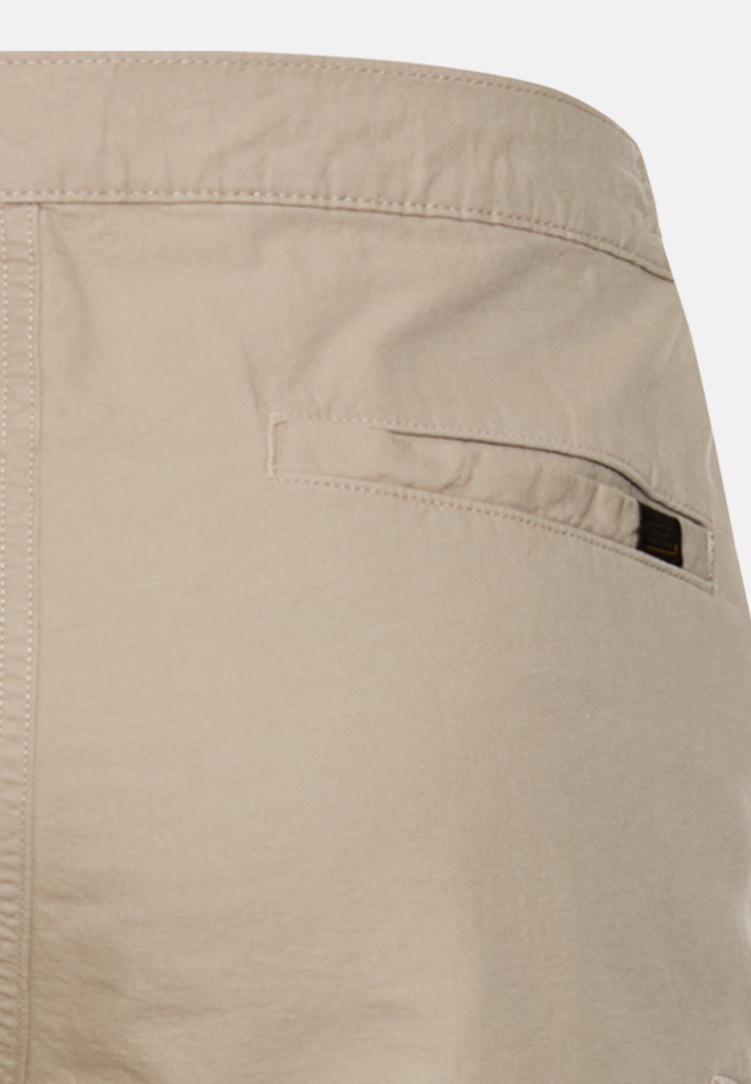 Men Cargo shorts with drawstring Beige close back