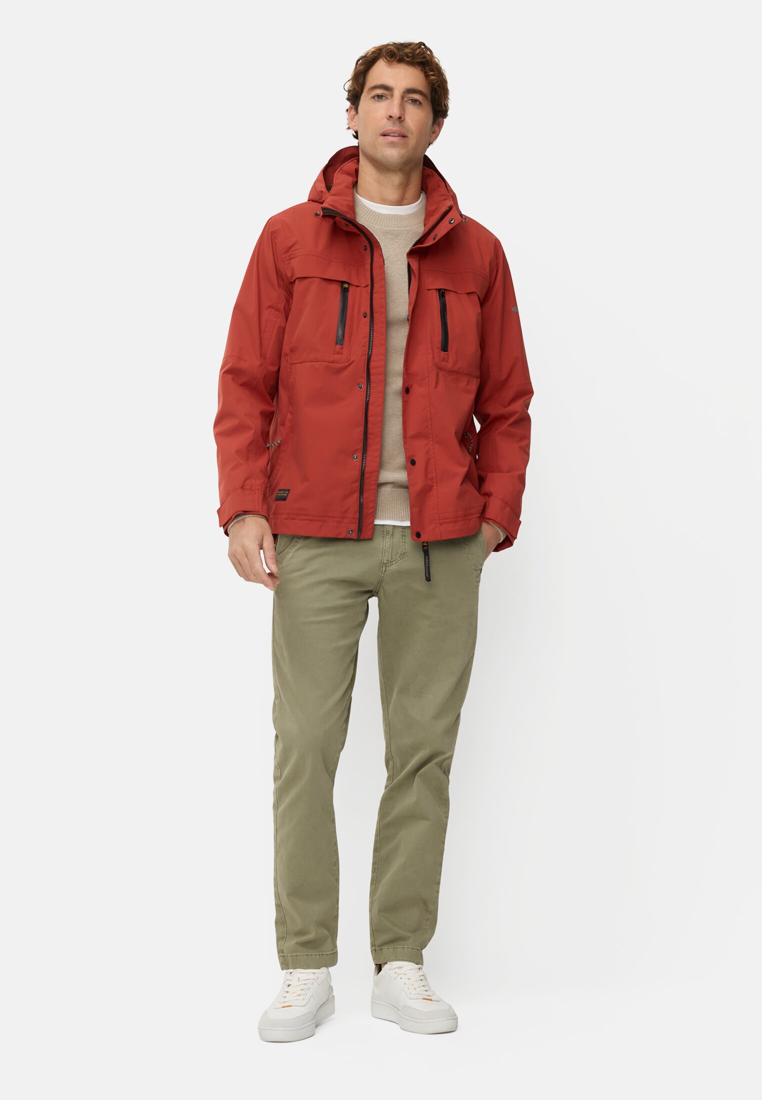 Herren teXXXactive® Blouson mit abnehmbarer Kapuze Rot getragen vorne Ganzkörper