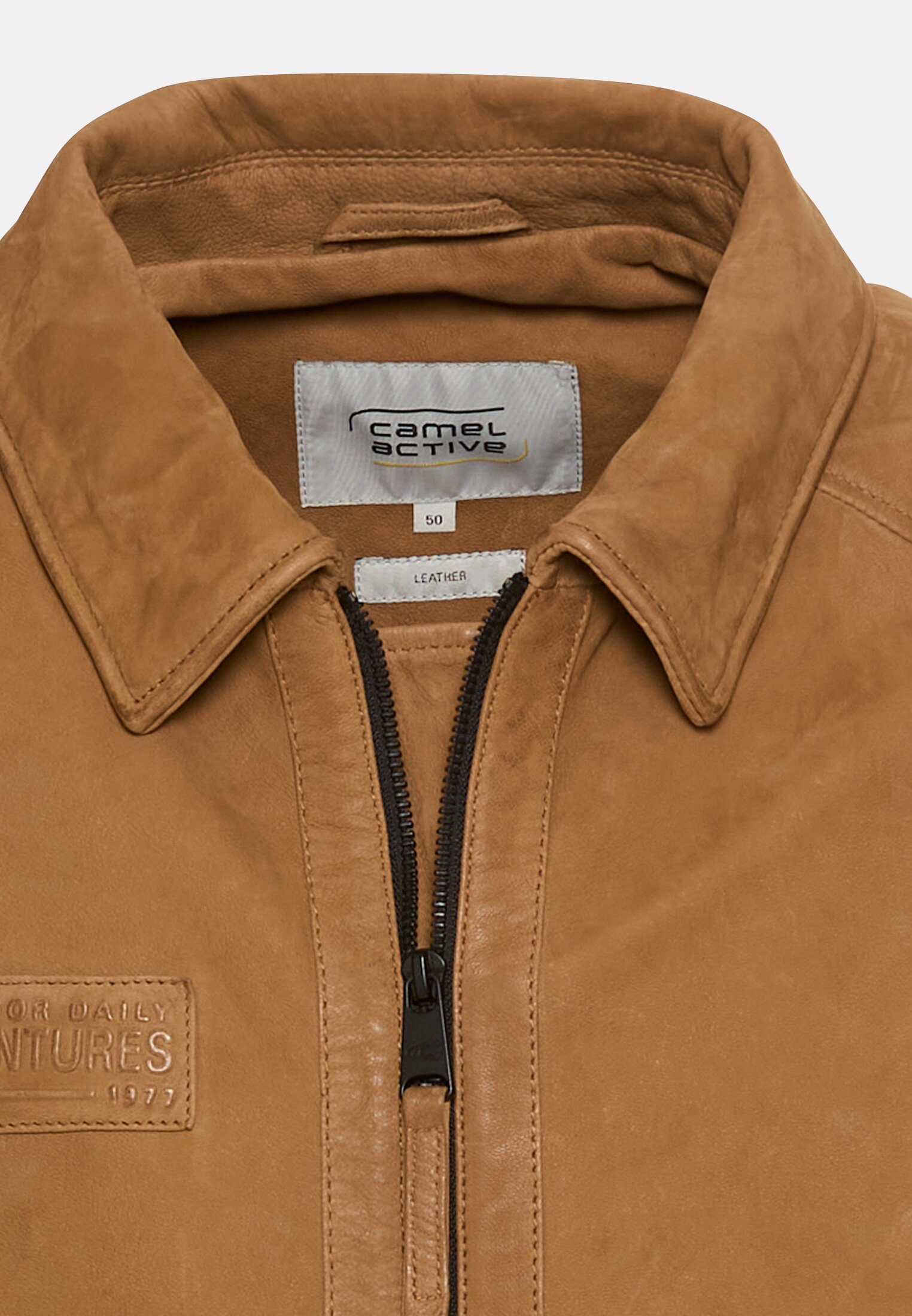 MI_31080-5L20-18_3G-00 Herren Leder Blouson mit Hemdkragen Braun vorne nah