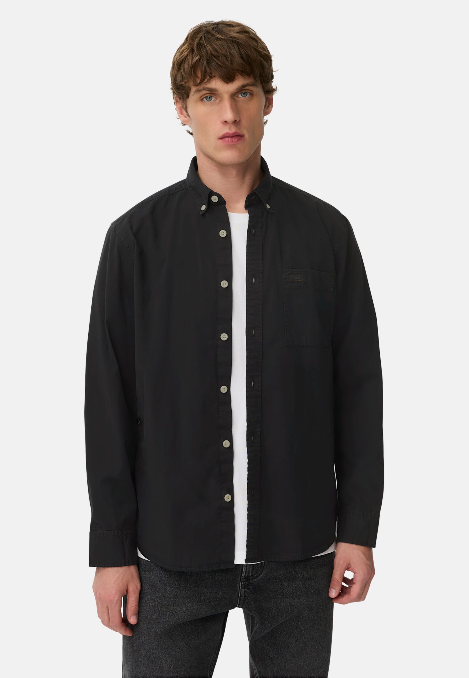 Men Long-sleeve shirt with button-down collar Black worn front