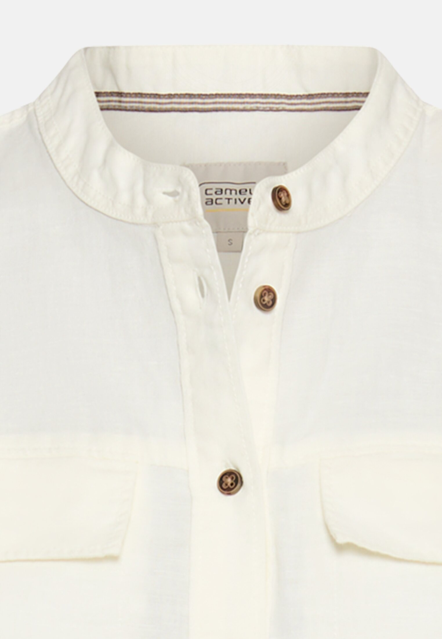 Damen Bluse mit Stehkragen und Knopfleiste Milchweiß vorne nah