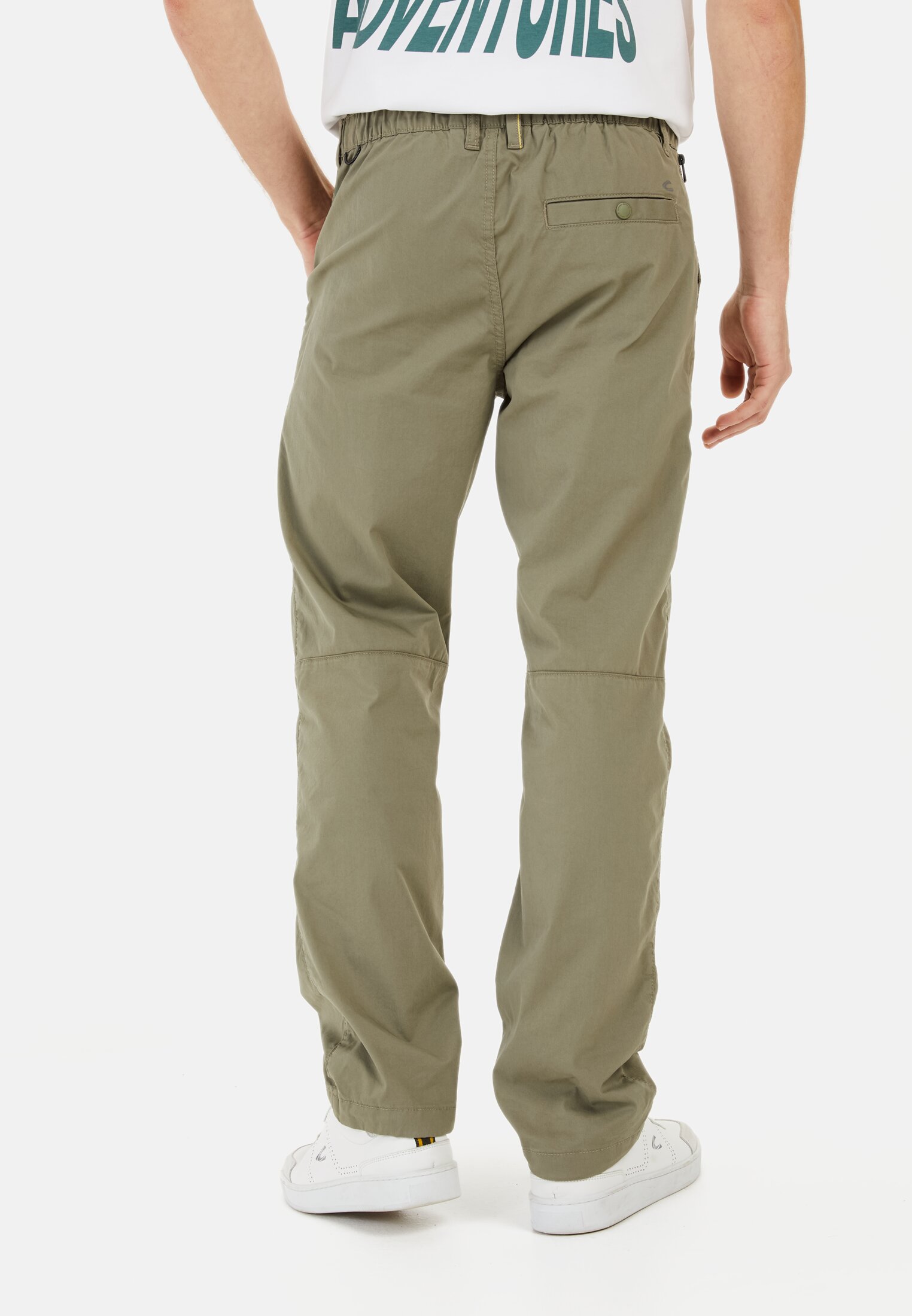 Men Lightweight chinos in a relaxed fit Green worn back