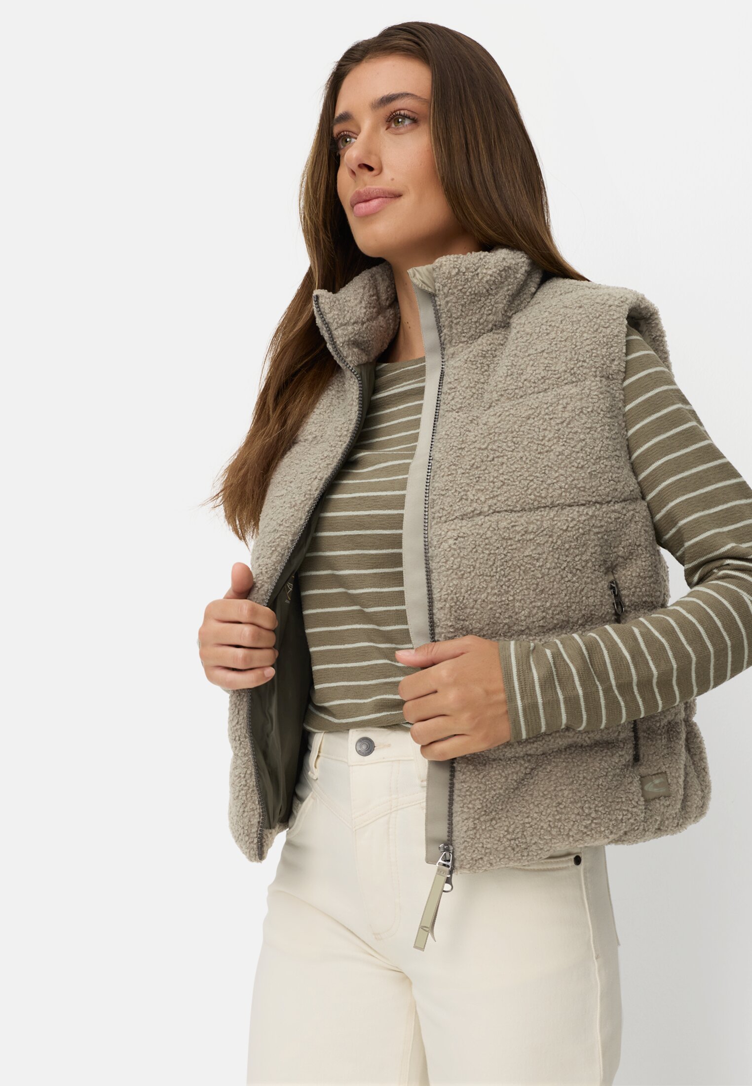 Vrouwen Teddybodywarmer met ritszakken Bruin gedragen emotional