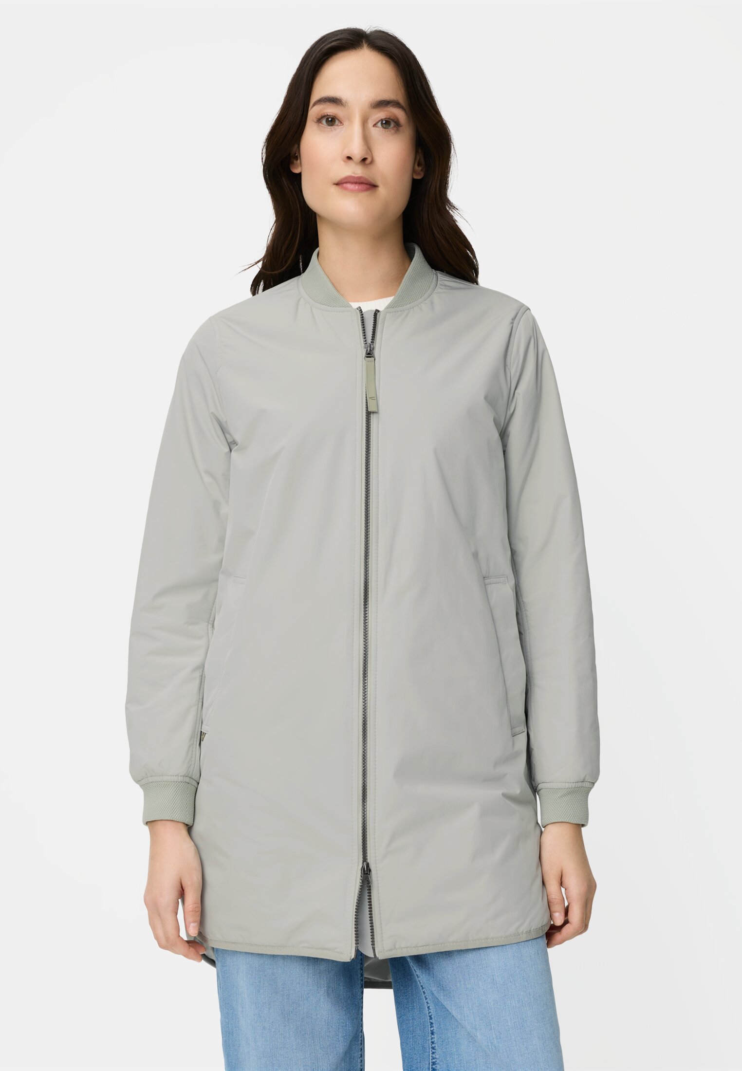 Damen Mantel mit 2-Wege-Reißverschluss Salbei getragen vorn