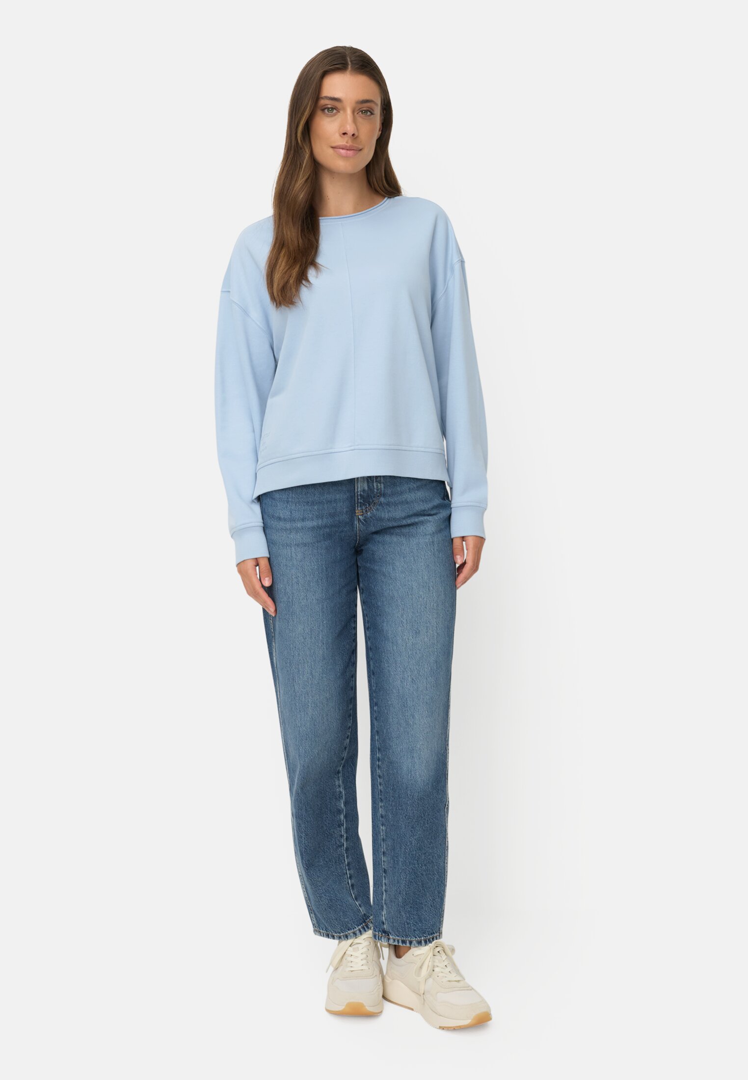 Vrouwen Sweatshirt van katoenmix Lichtblauw gedragen voor lichaam compleet