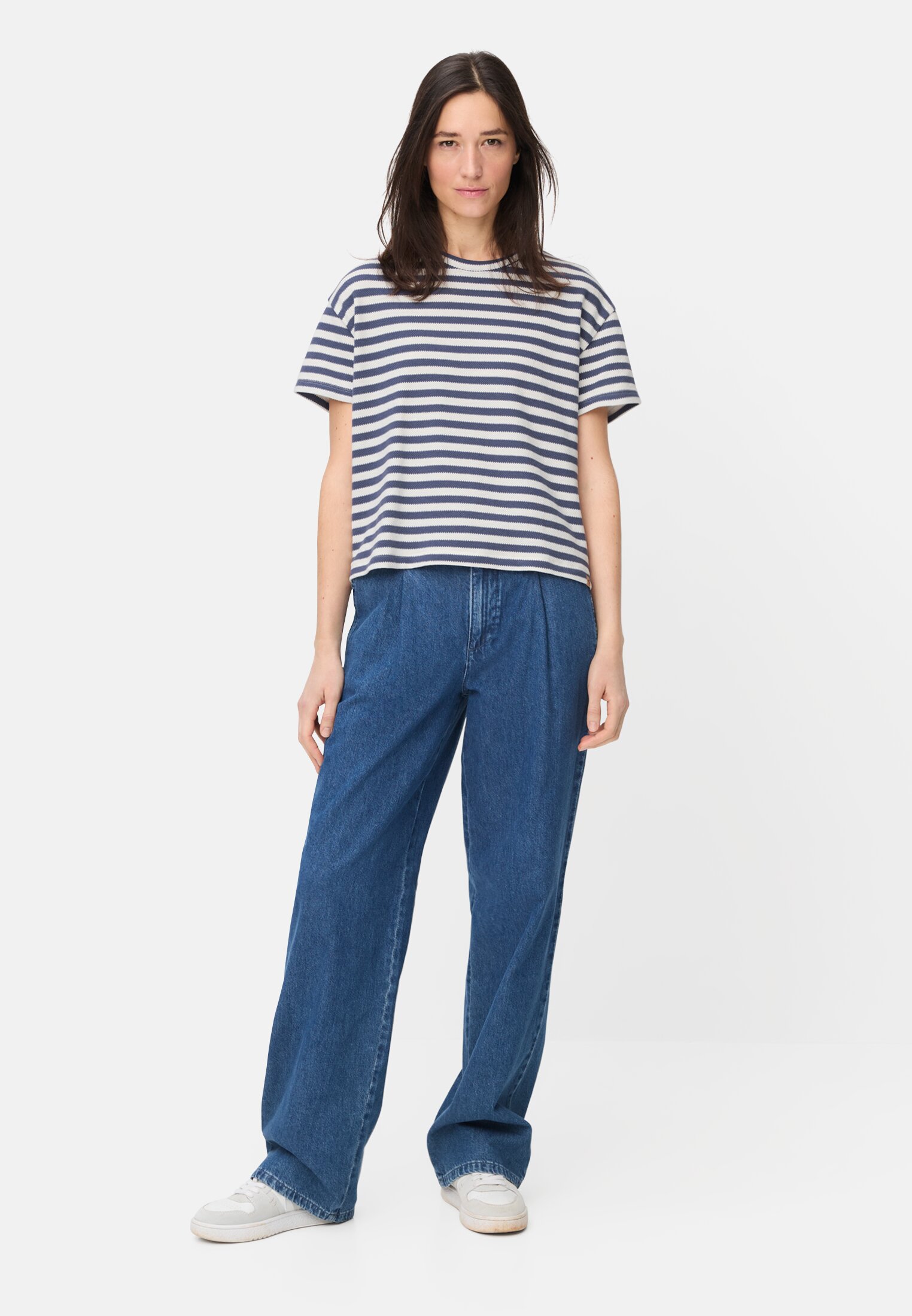 Women T-shirt with crew neck Ocean Blue worn front full body