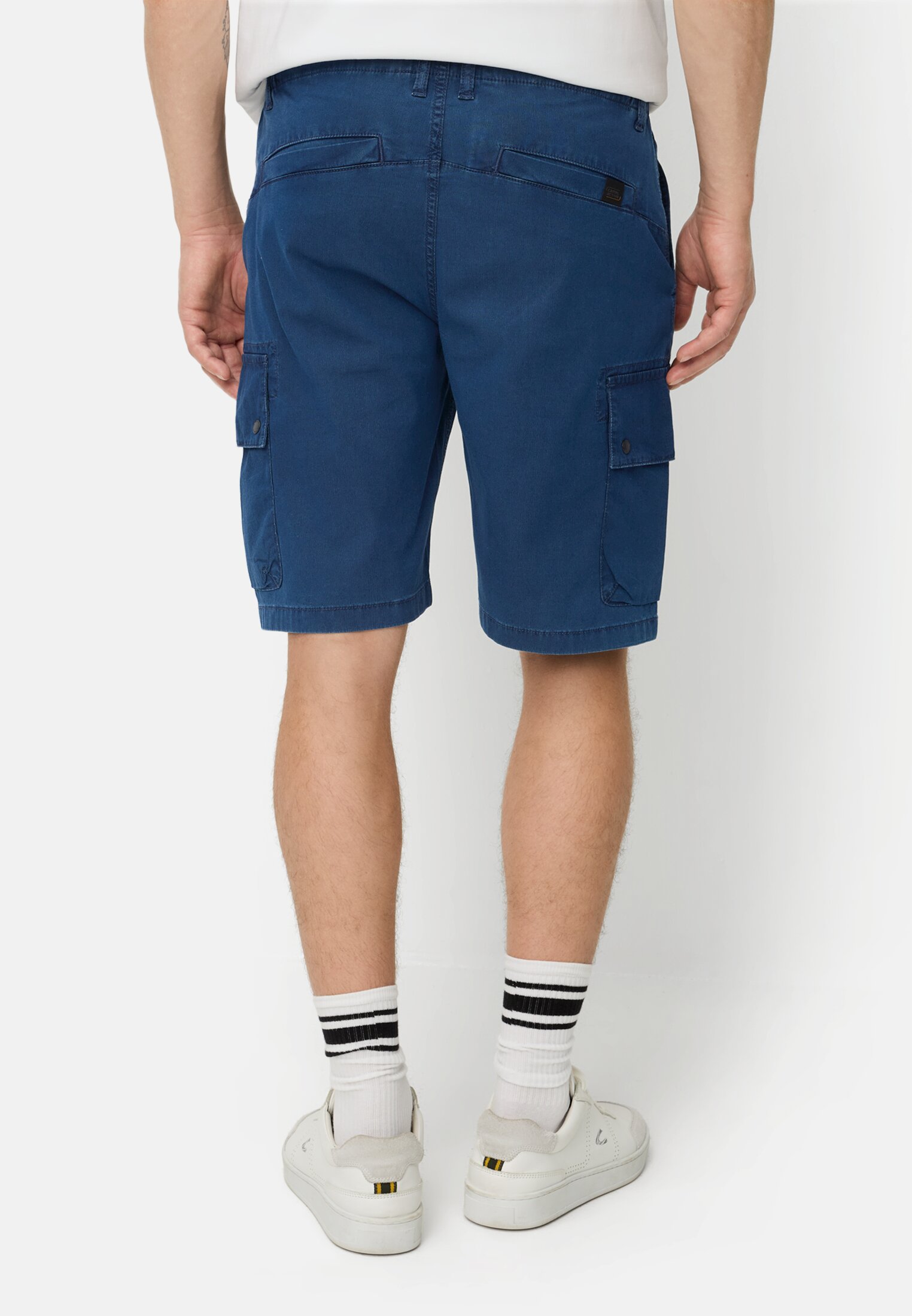 Men Cargo shorts with zipper Indigo Blue worn back