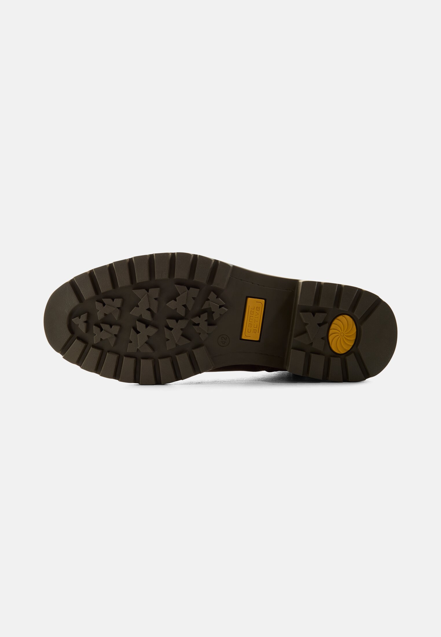 Men Leather shoe with rubber tread Brown close back