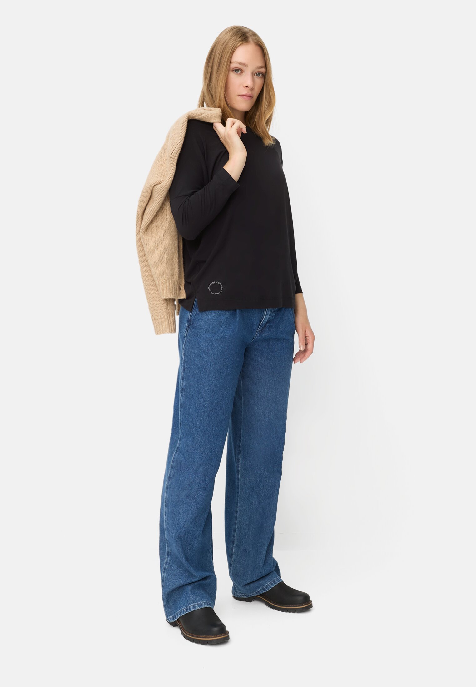Women Long-sleeved shirt with a crew neck Caviar worn front full body