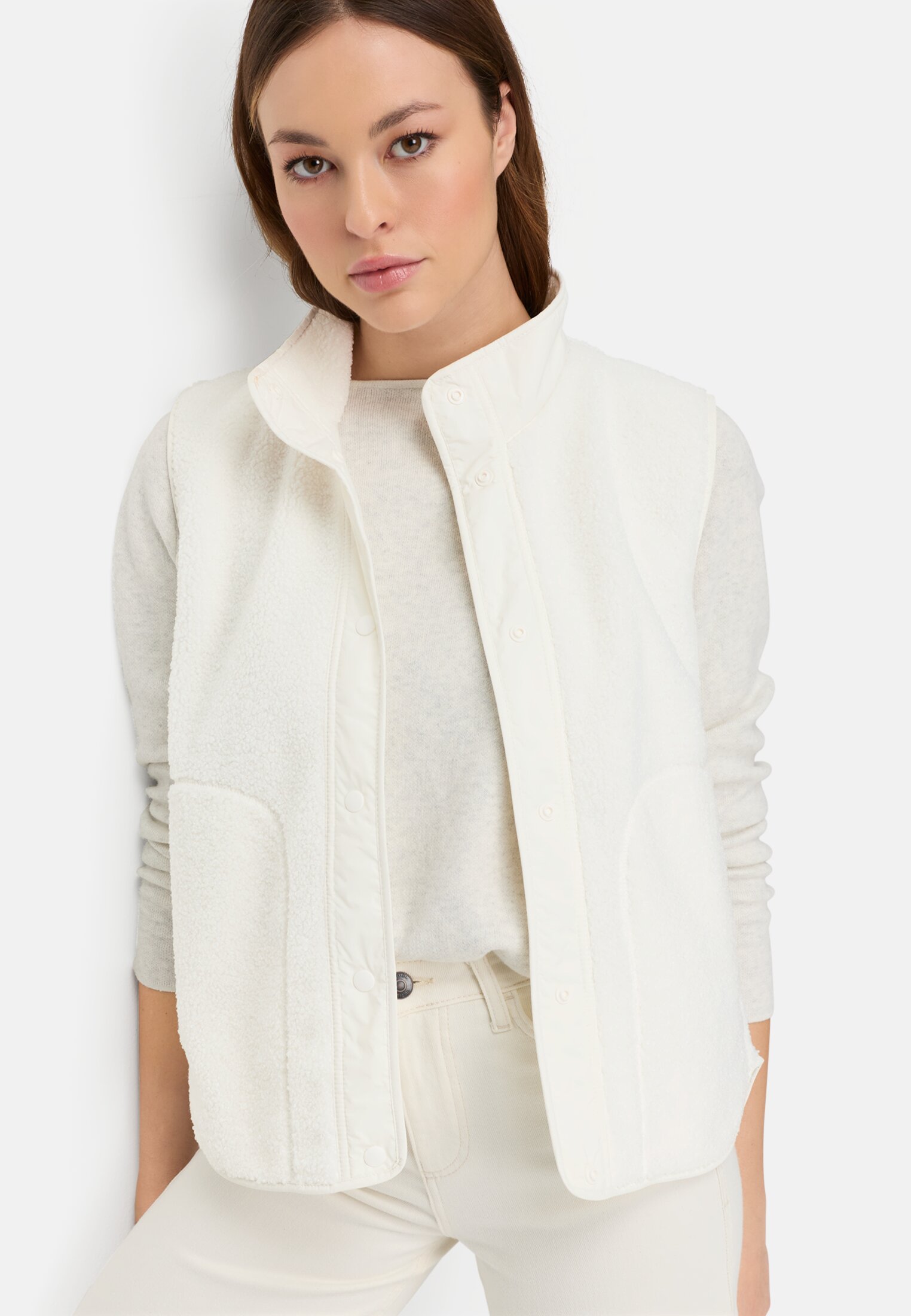 Vrouwen Teddyvest met opstaande kraag Melkwit gedragen emotional 