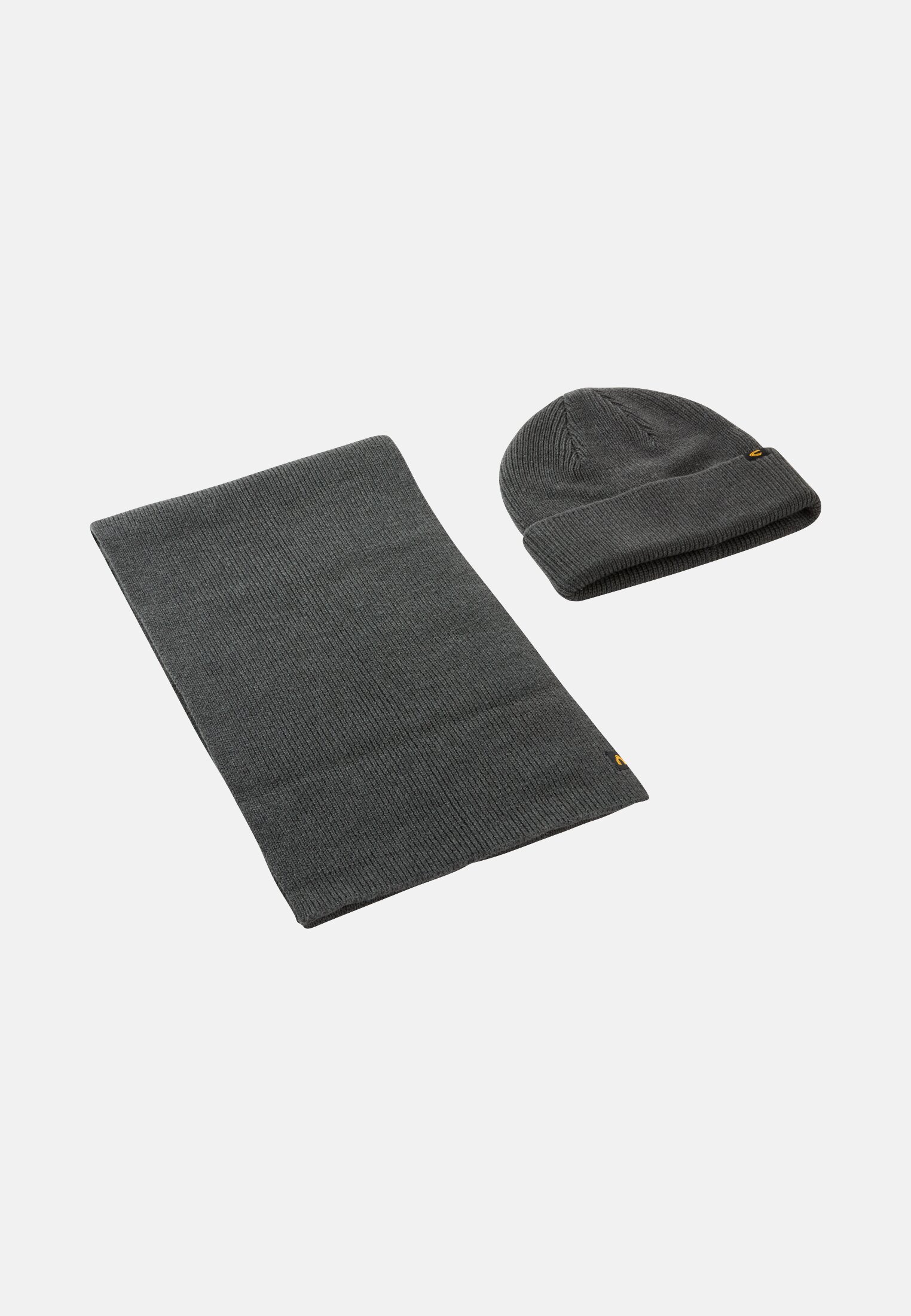 Men Gift set with hat and knitted scarf Black frontal front