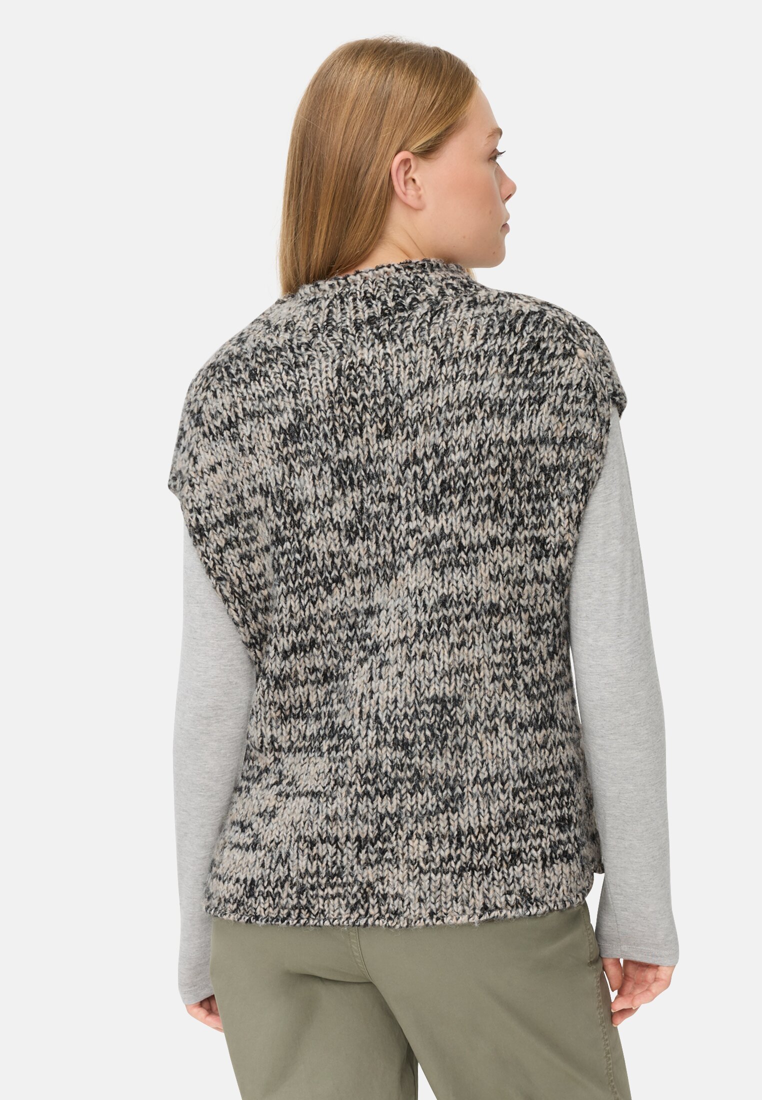 Women Knitted sweater with stand-up collar Gray worn back