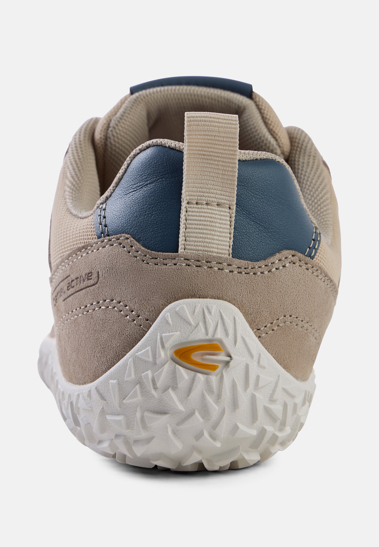 Damen Sneaker mit flexibler Laufsohle vorne nah