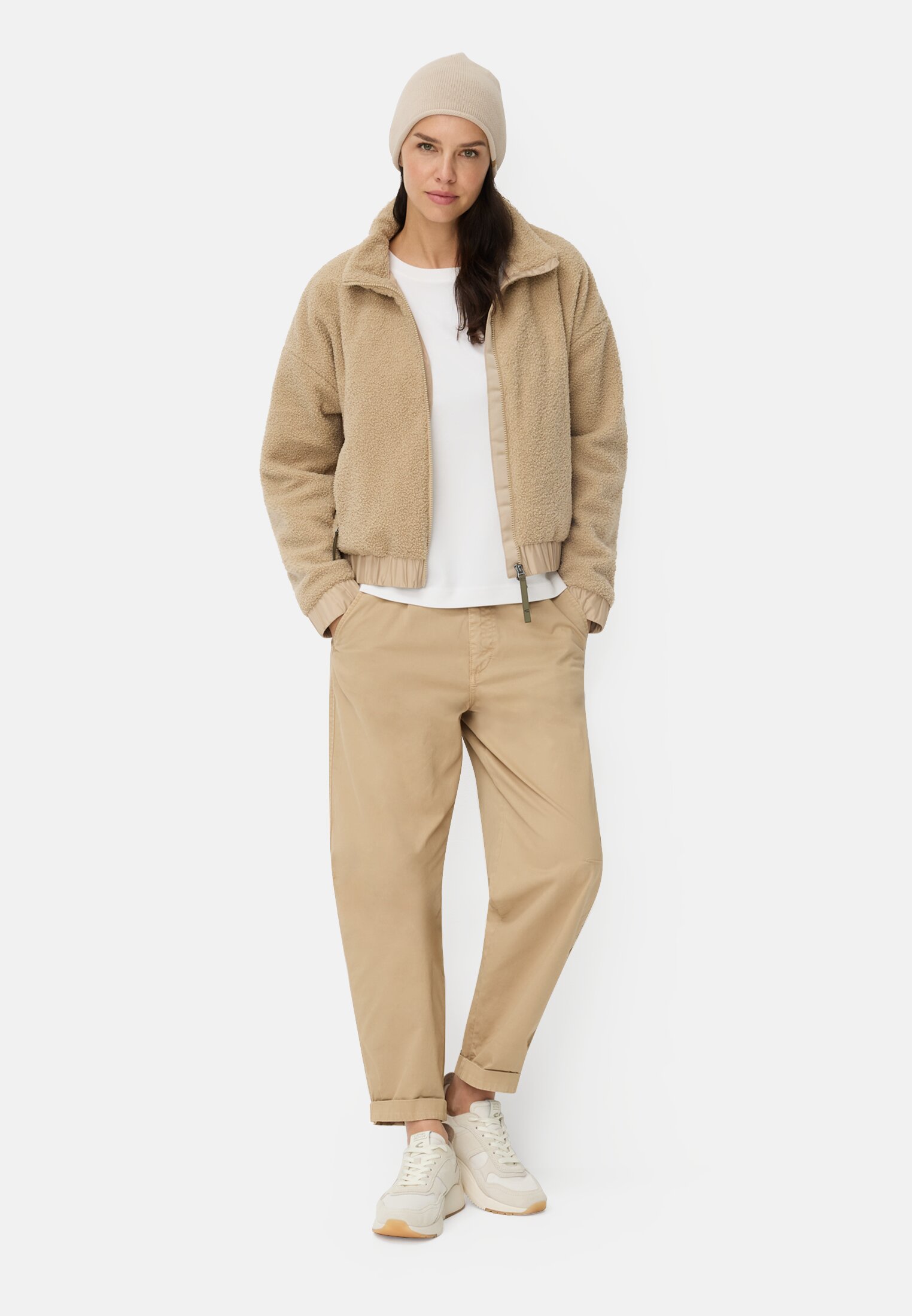 Women Teddy Jacket with stand-up collar and 2-way zipper Cashmere worn front full body