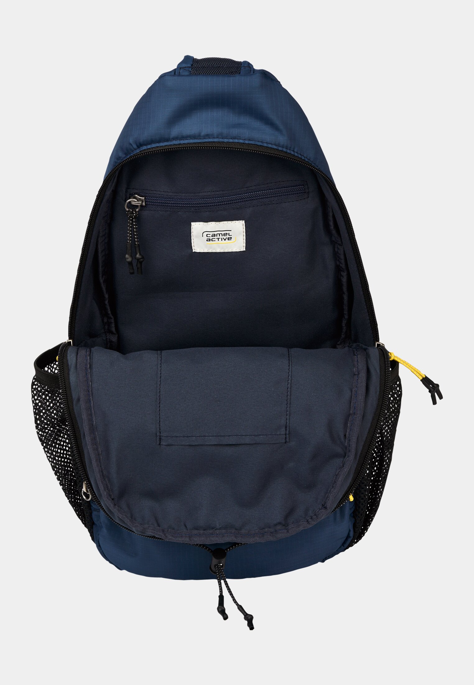 Men Shores City backpack with detachable front pocket Blue front close