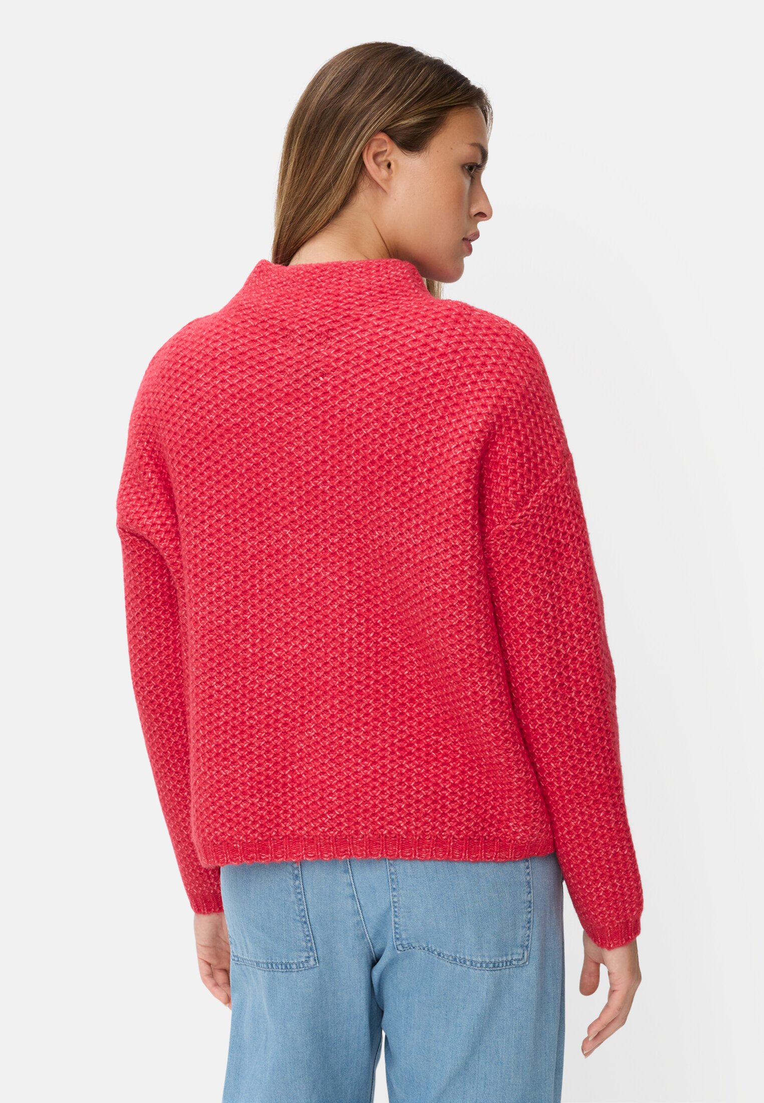 Damen Strickpullover mit überschnittenen Schultern Rot getragen hinten