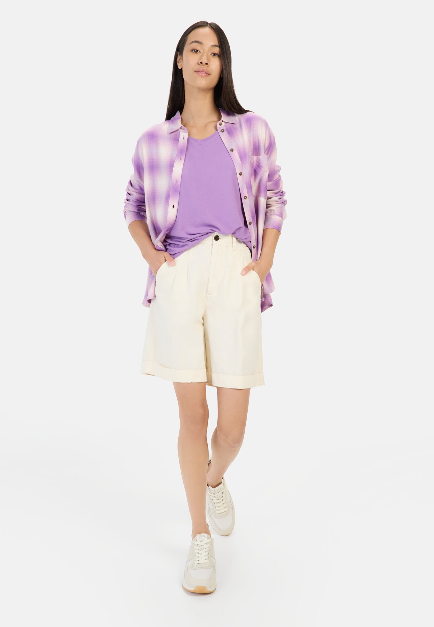 Women T-shirt made of stretchy viscose Purple worn front full body