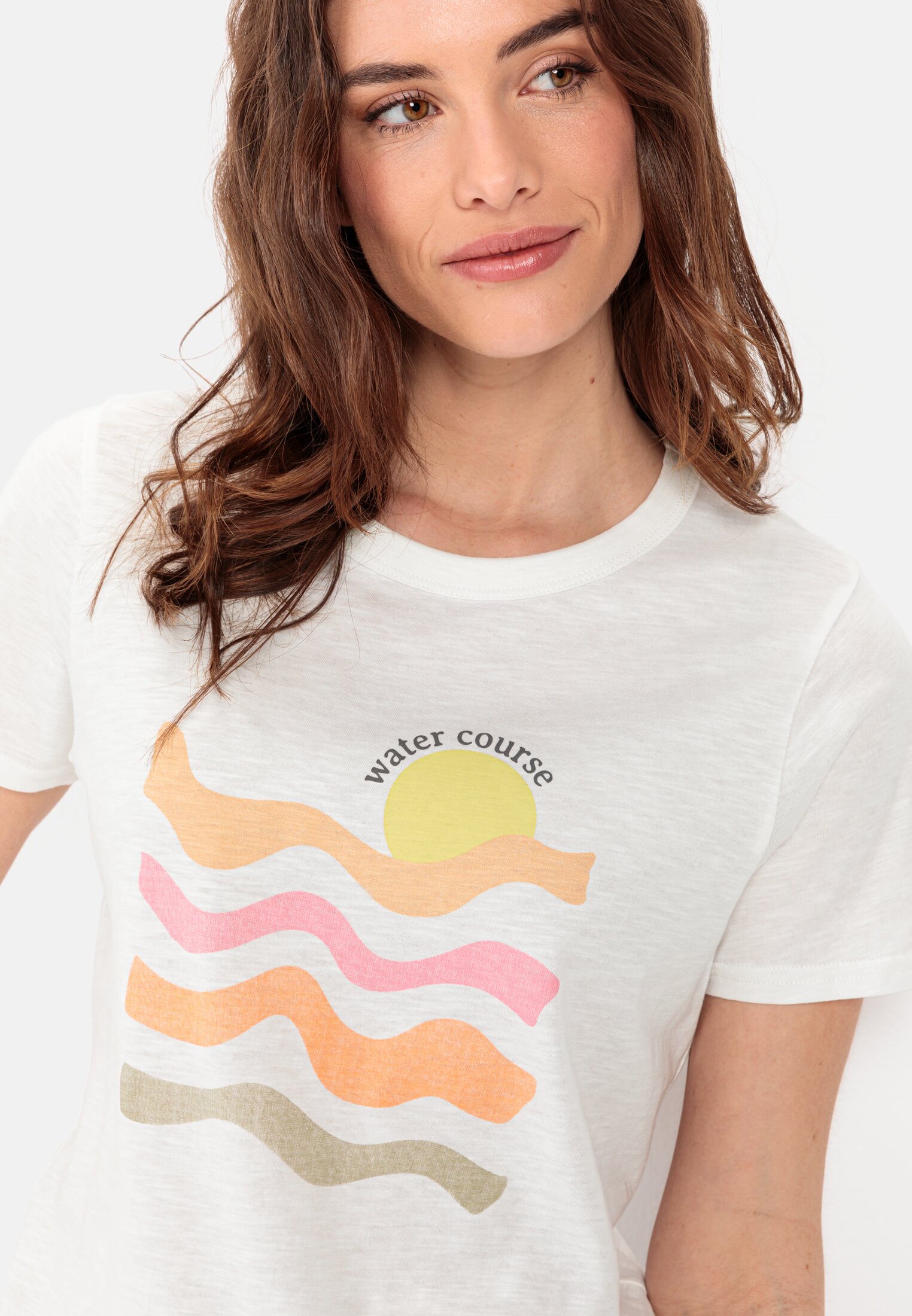 Women Short-sleeve T-shirt made from sustainable organic cotton Multicolour worn detail close