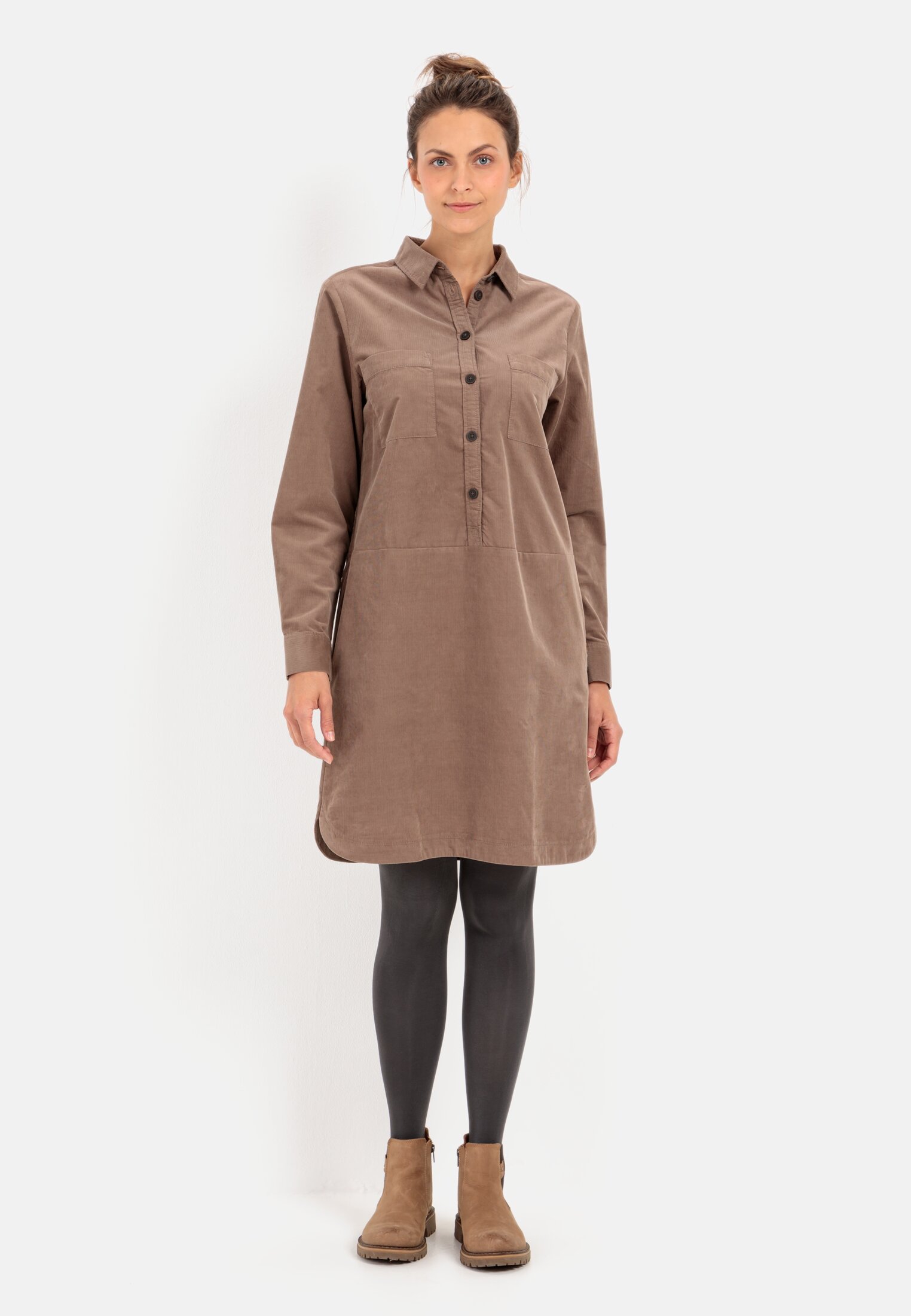 MI_391340-2S02-19_M0-00 Women Shirt dress with long sleeves Brown worn front