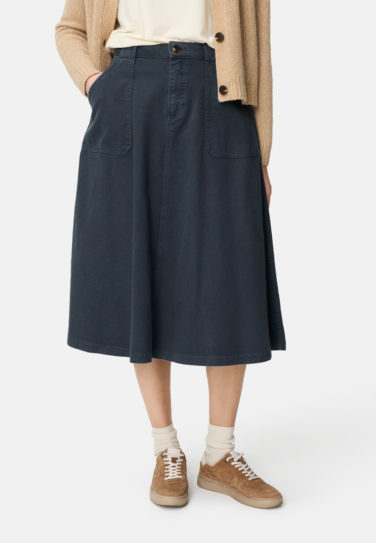 Women Skirt with patch pockets Midnight Blue worn front