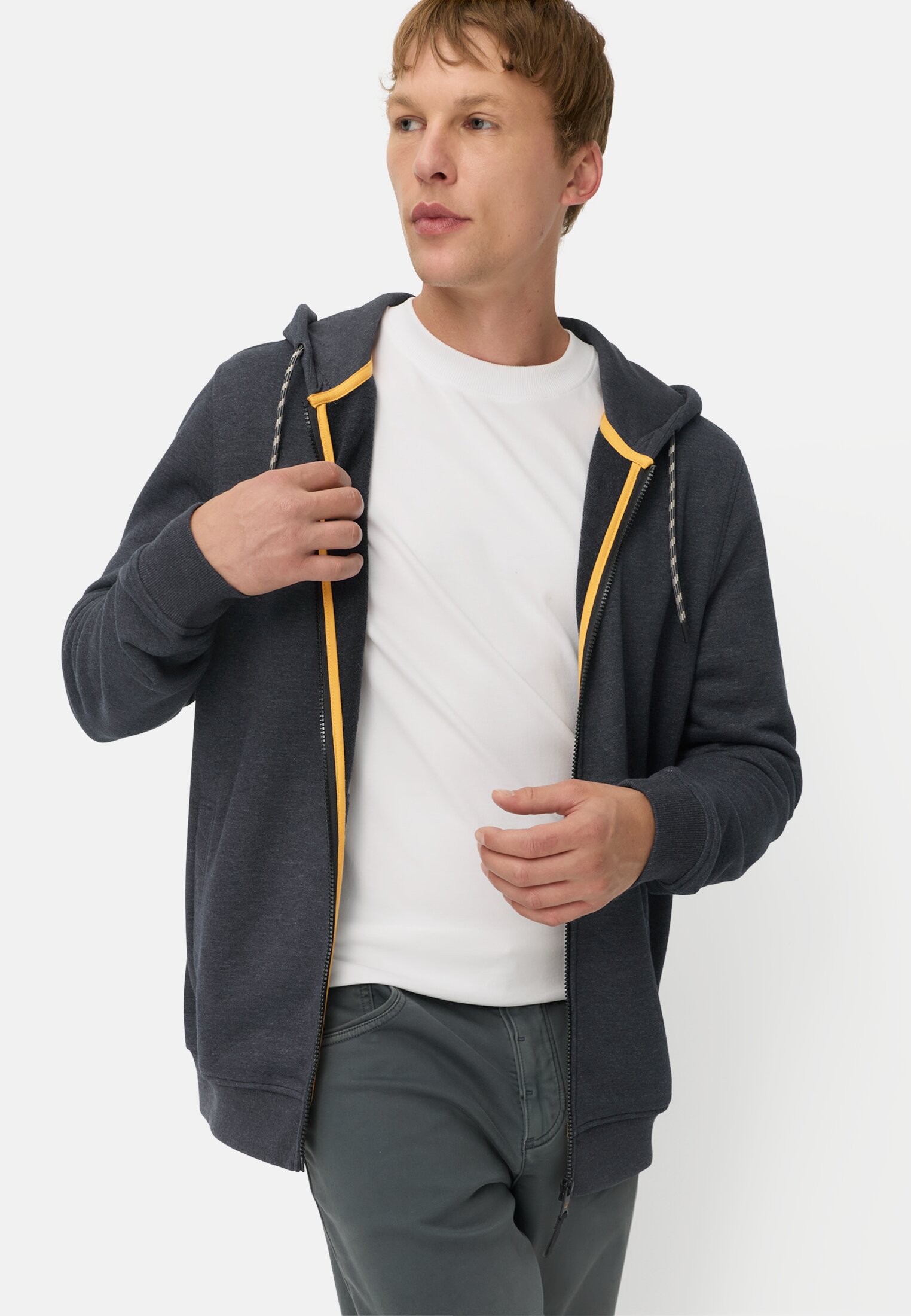 Heren Hoodie met verstelbare trekkoord Marineblauw gedragen emotional