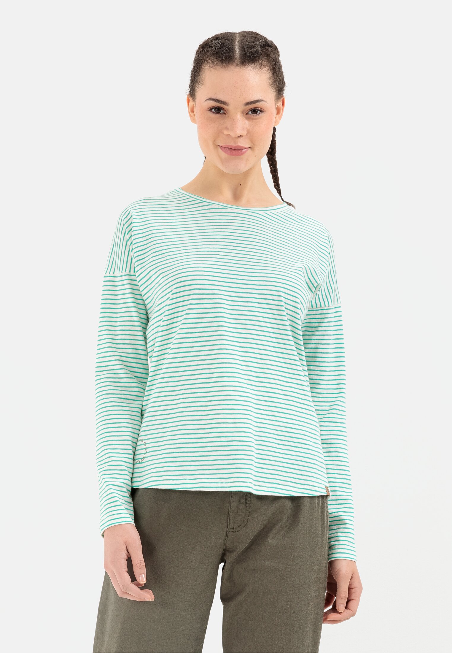 Damen Langarmshirt aus Organic Cotton Grün getragen vorn
